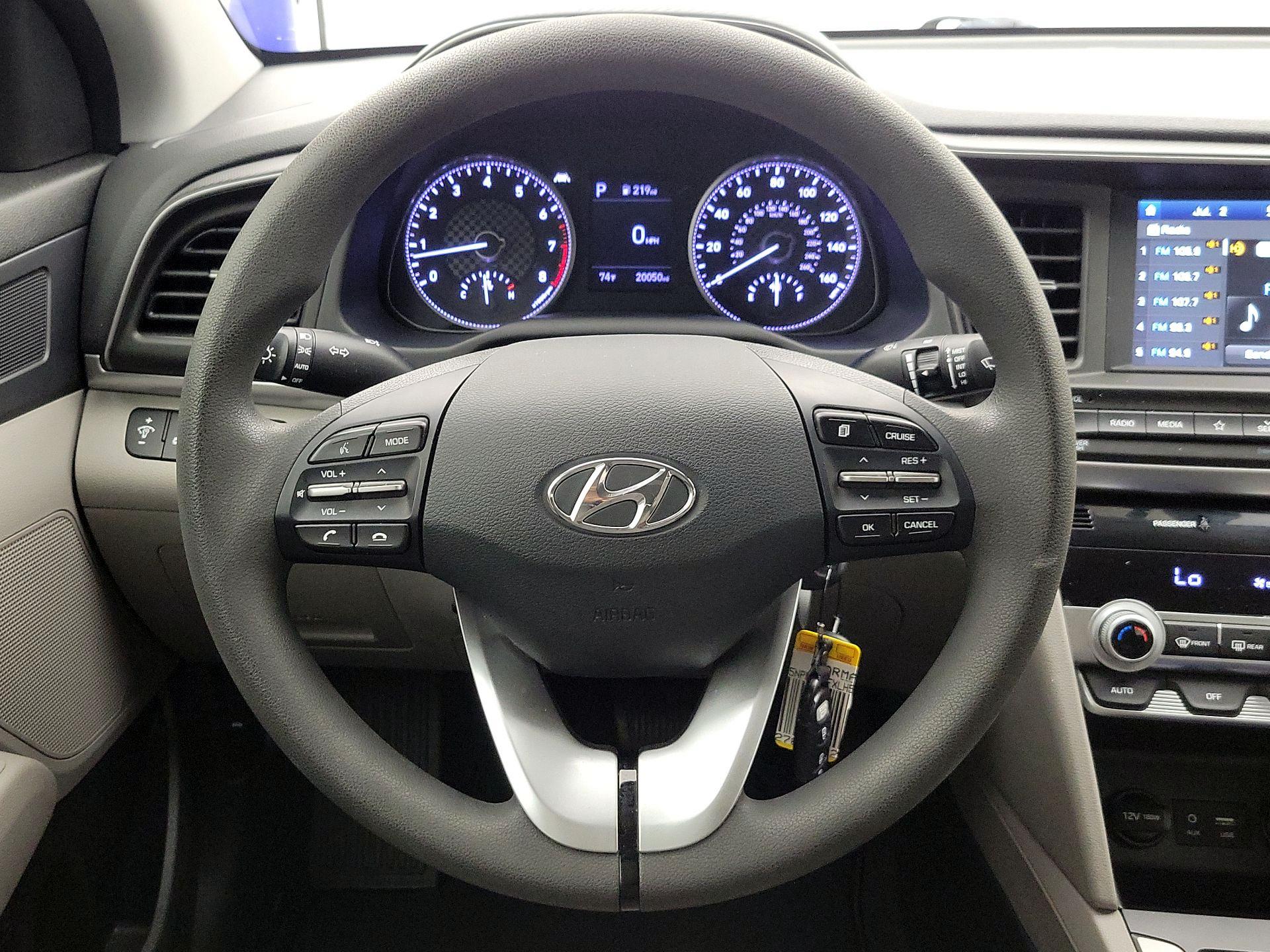 Thumbnail: 2020 Hyundai Elantra - 10