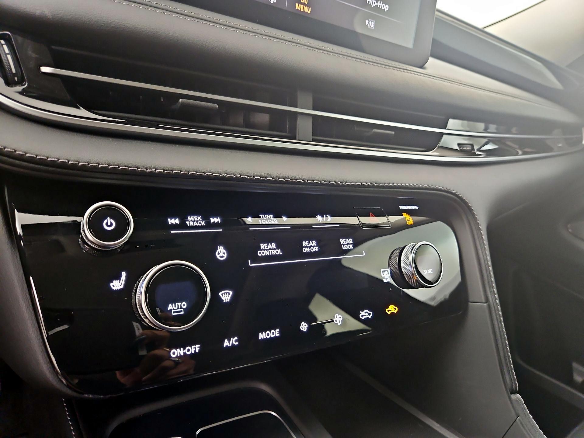 Thumbnail: 2025 INFINITI QX60 - 16