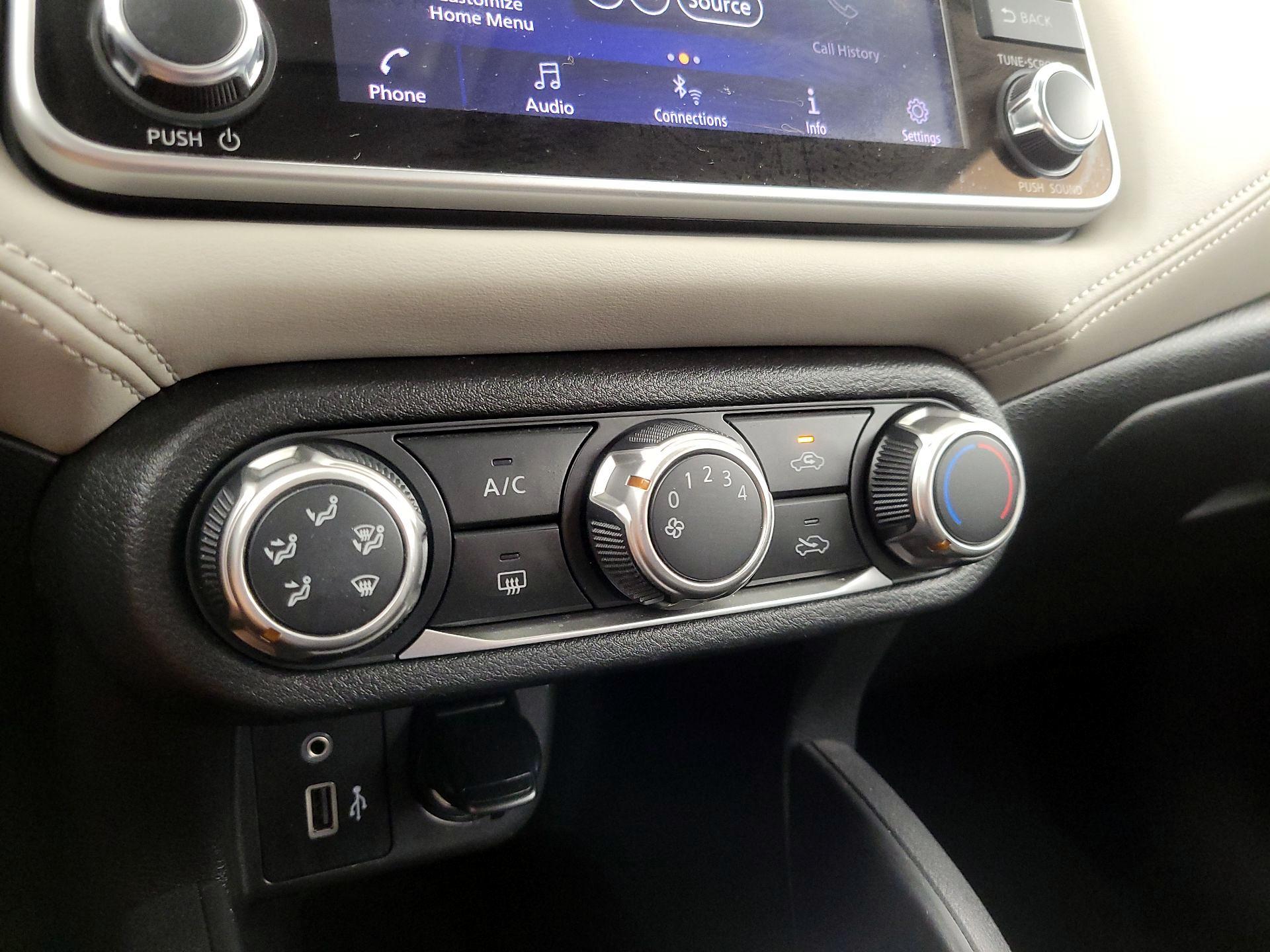 Thumbnail: 2020 Nissan Versa - 15