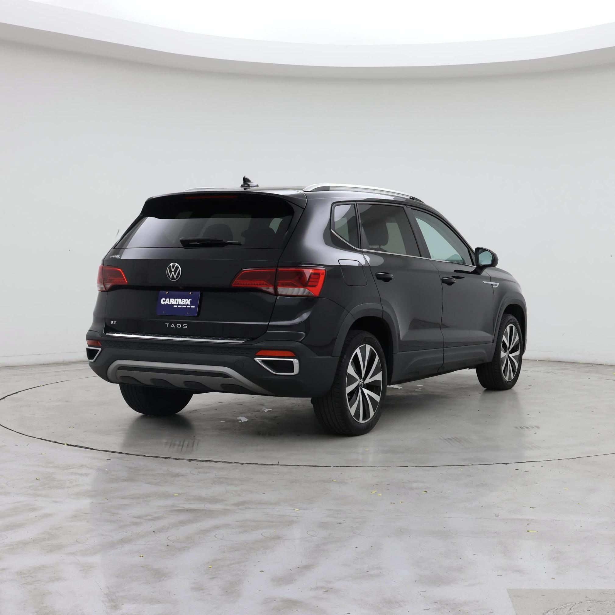 Thumbnail: 2023 Volkswagen Taos - 8