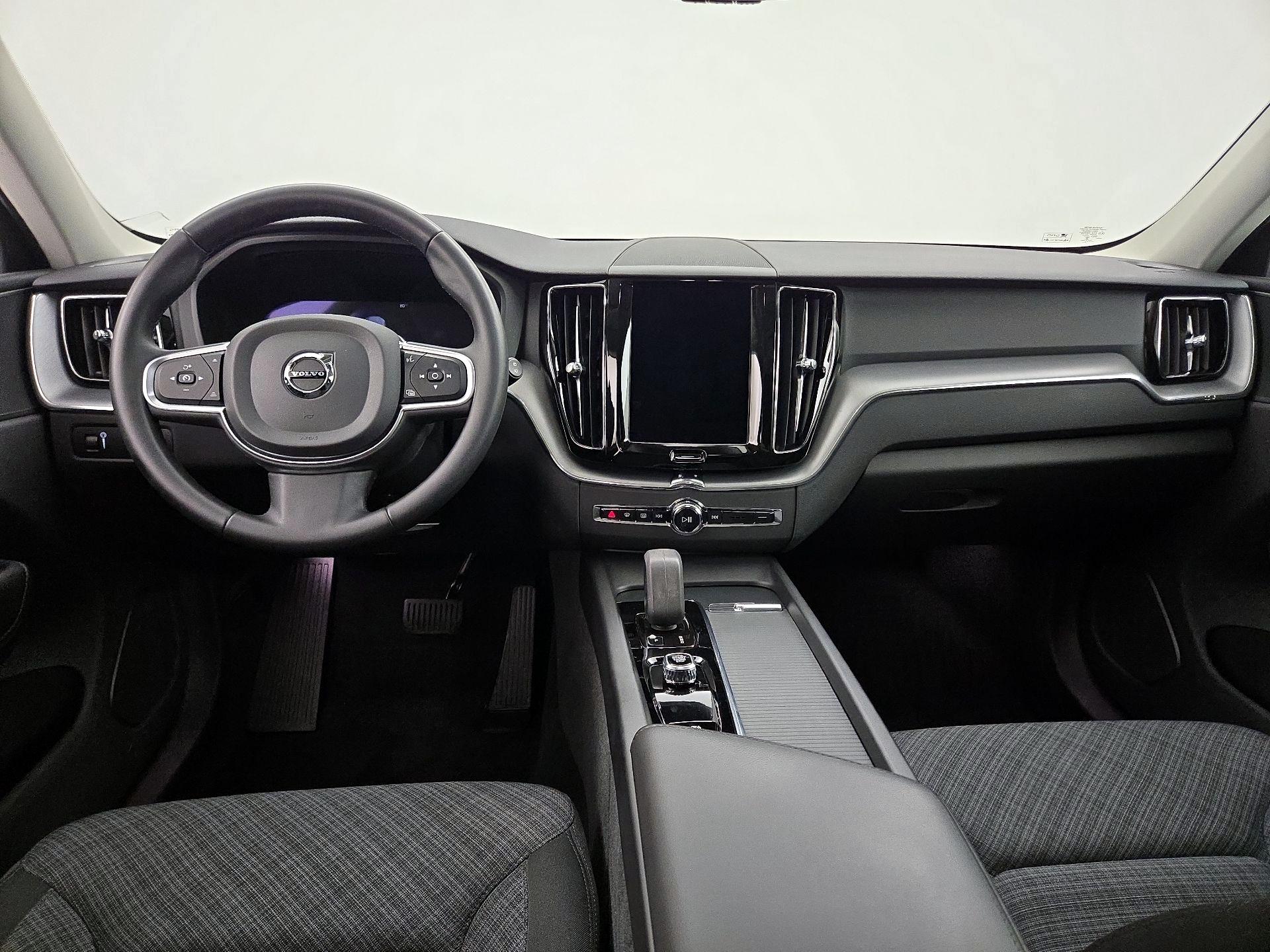 Thumbnail: 2022 Volvo XC60 - 9