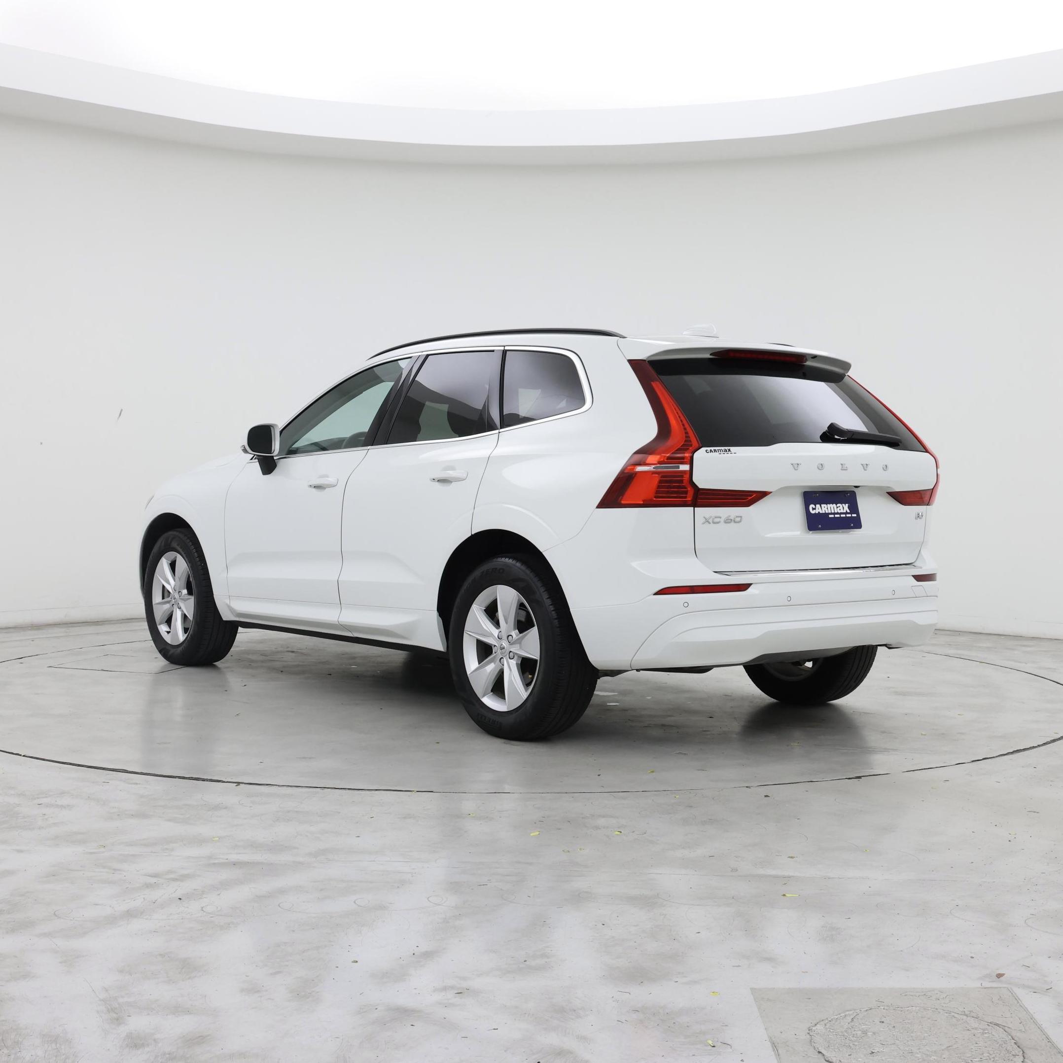 Thumbnail: 2022 Volvo XC60 - 2