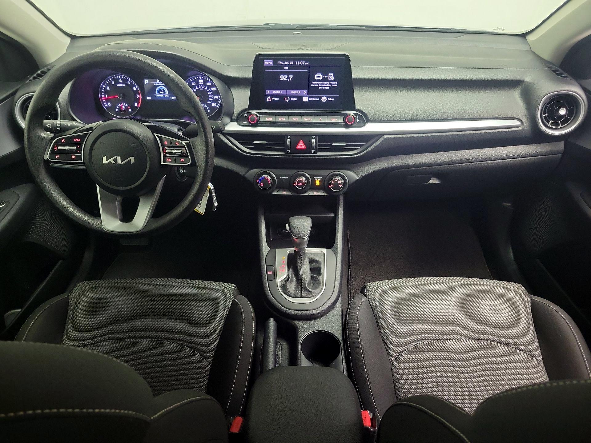 Thumbnail: 2024 Kia Forte - 9