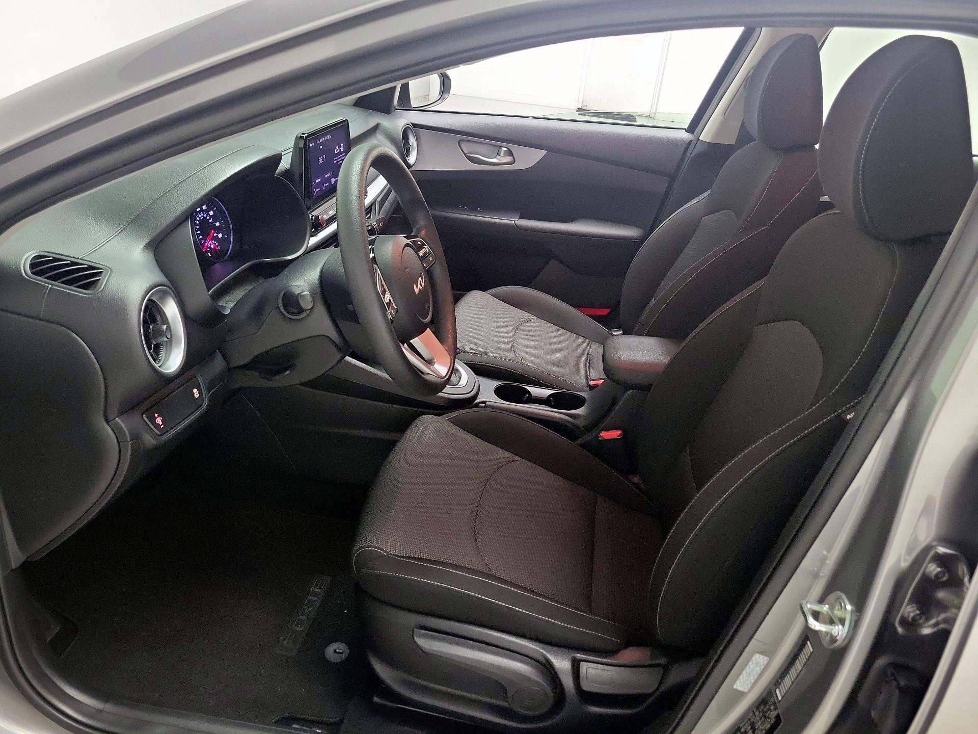Thumbnail: 2024 Kia Forte - 11