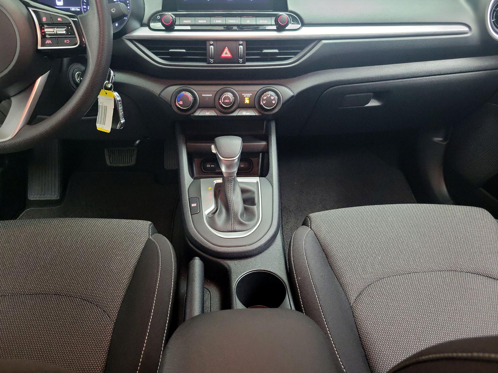 Thumbnail: 2024 Kia Forte - 17