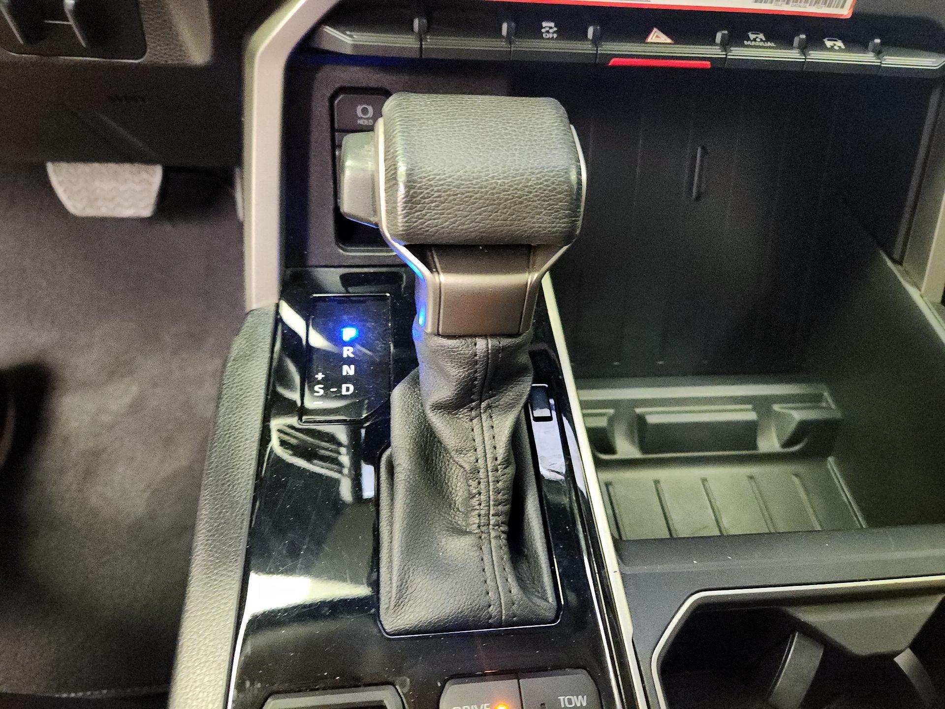Thumbnail: 2022 Toyota Tundra - 18