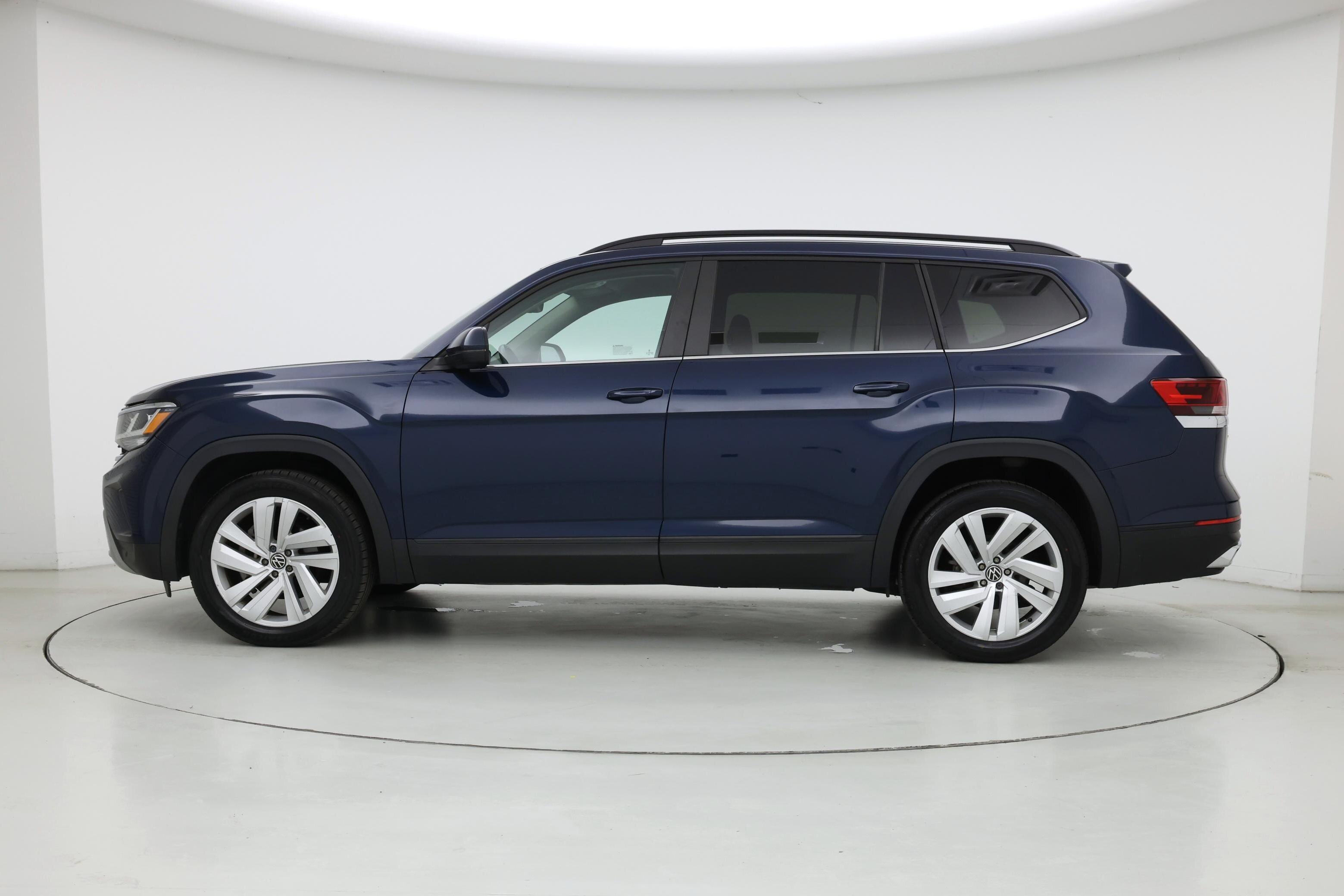 Thumbnail: 2021 Volkswagen Atlas - 3
