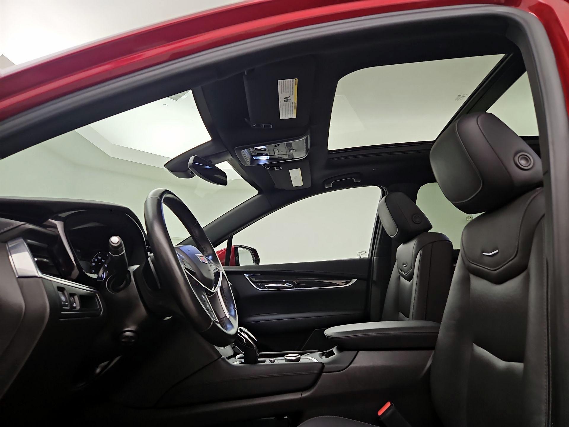 Thumbnail: 2021 Cadillac XT5 - 19