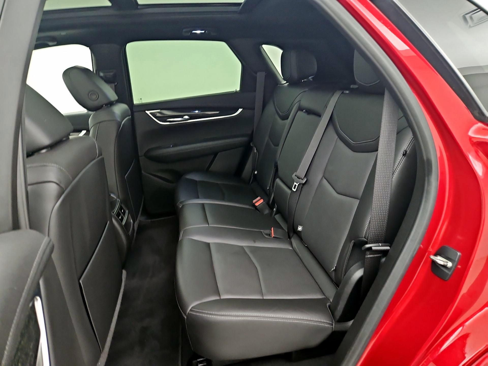 Thumbnail: 2021 Cadillac XT5 - 20