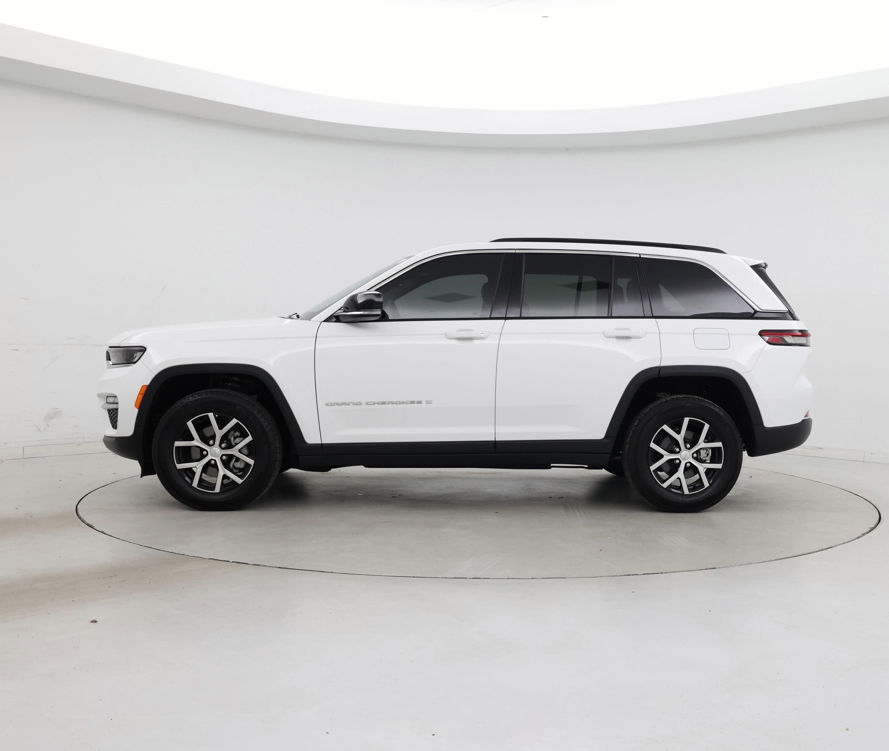 Thumbnail: 2024 Jeep Grand Cherokee - 3