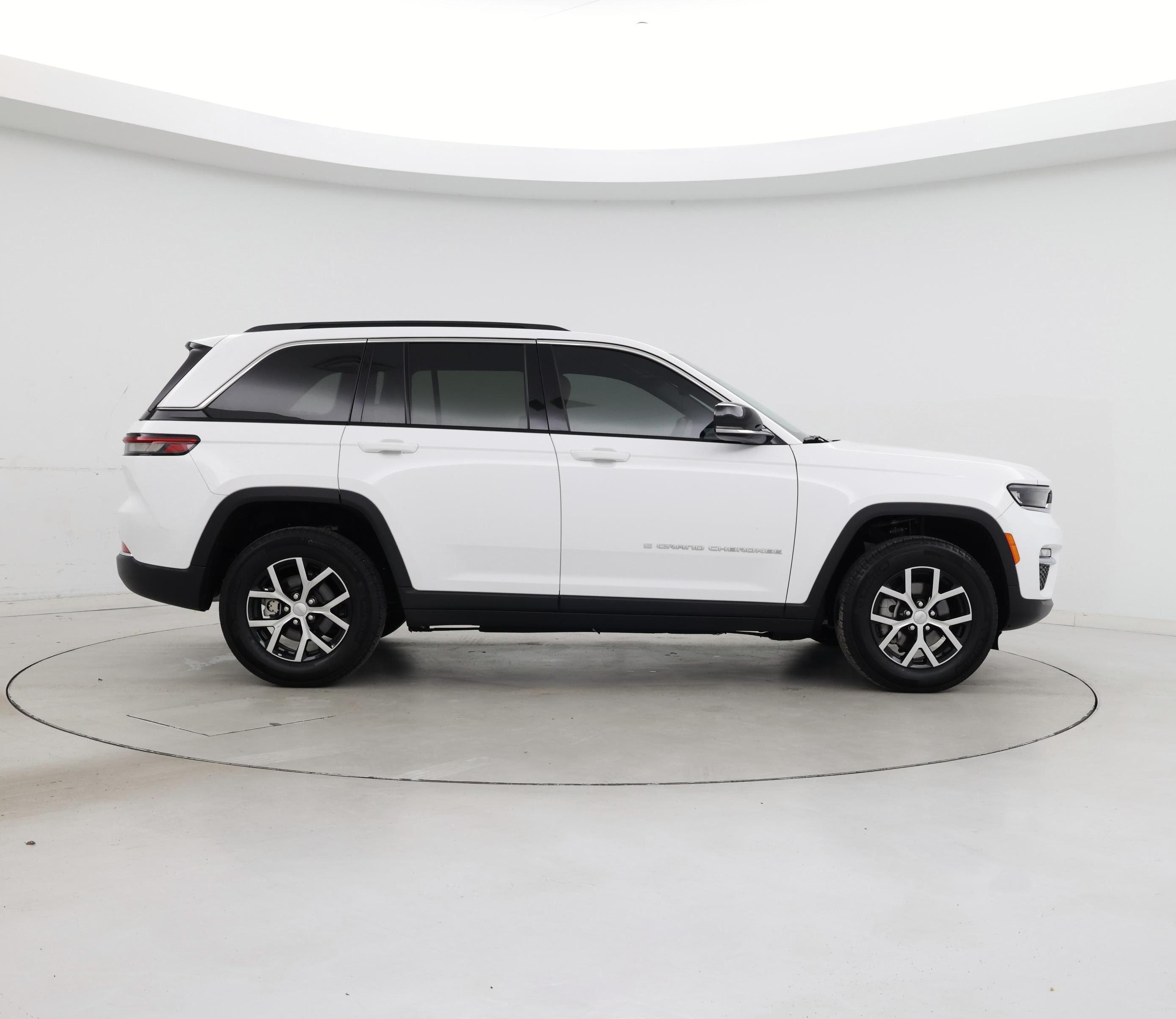 Thumbnail: 2024 Jeep Grand Cherokee - 7