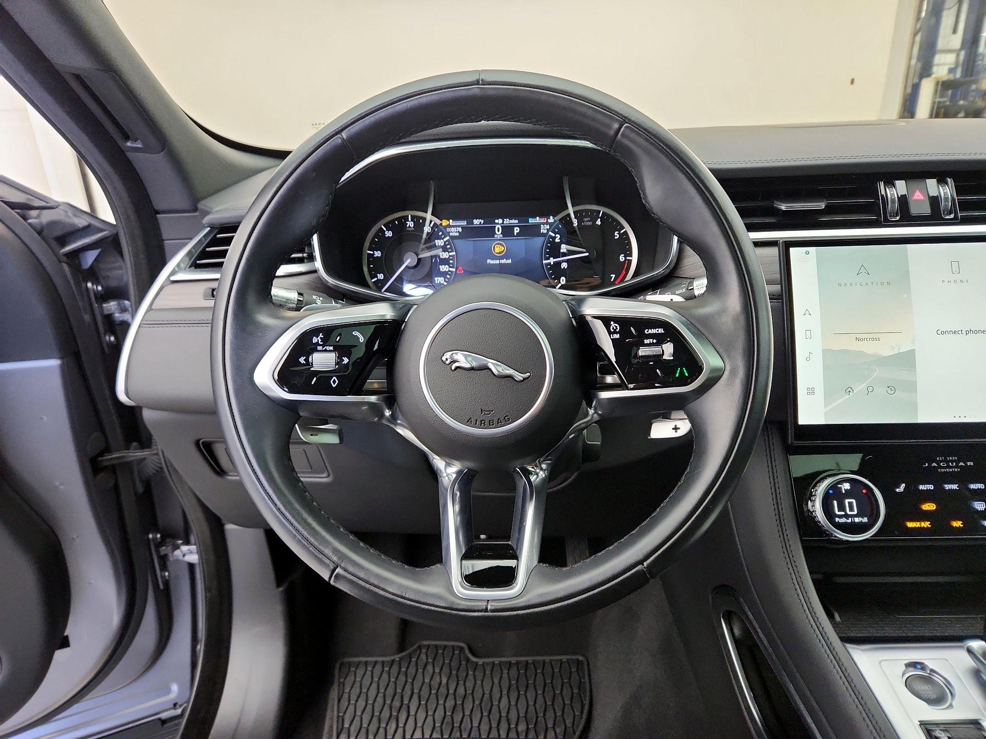 Thumbnail: 2022 Jaguar F-Pace - 10