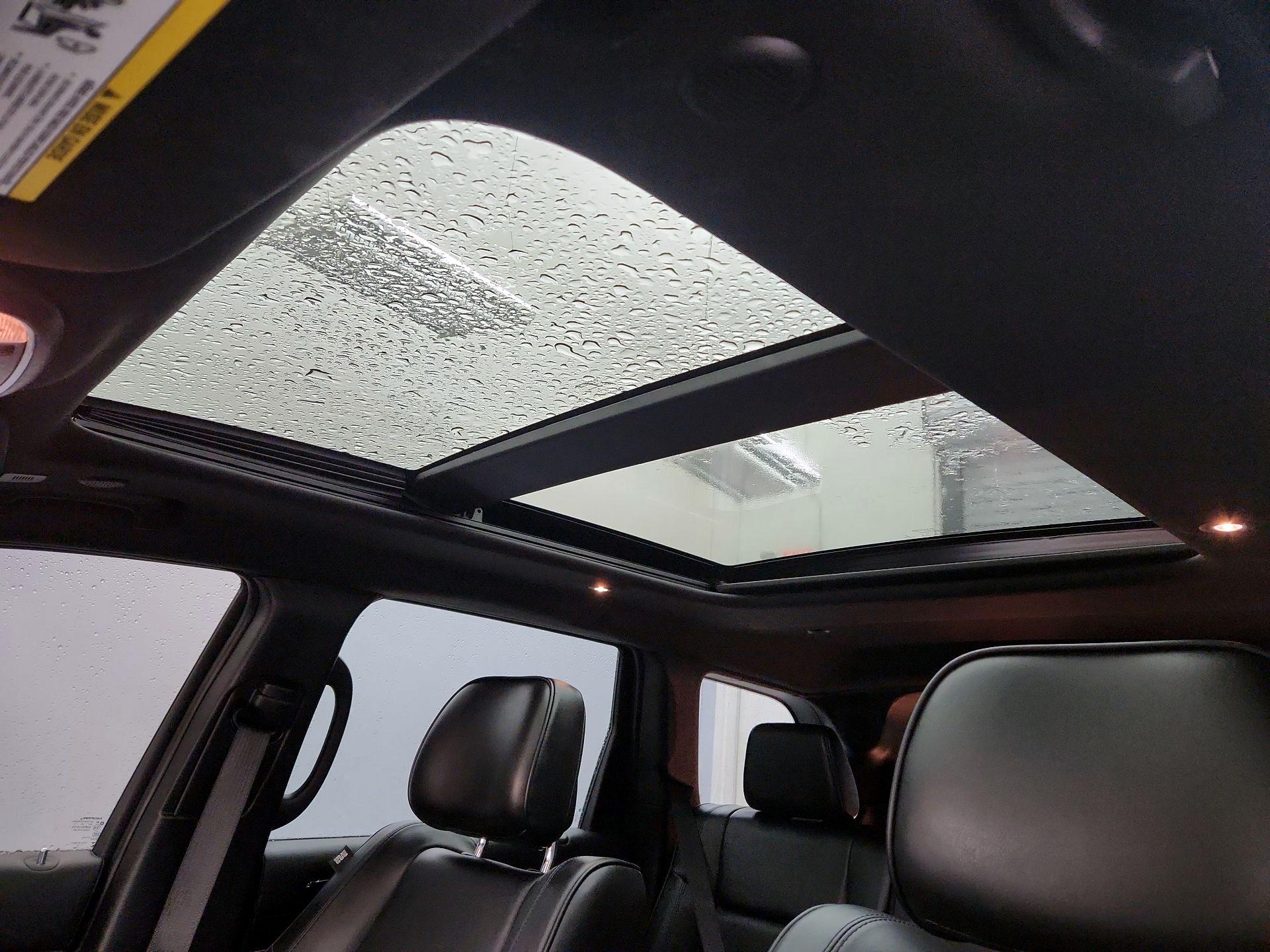 Thumbnail: 2020 Jeep Grand Cherokee - 20