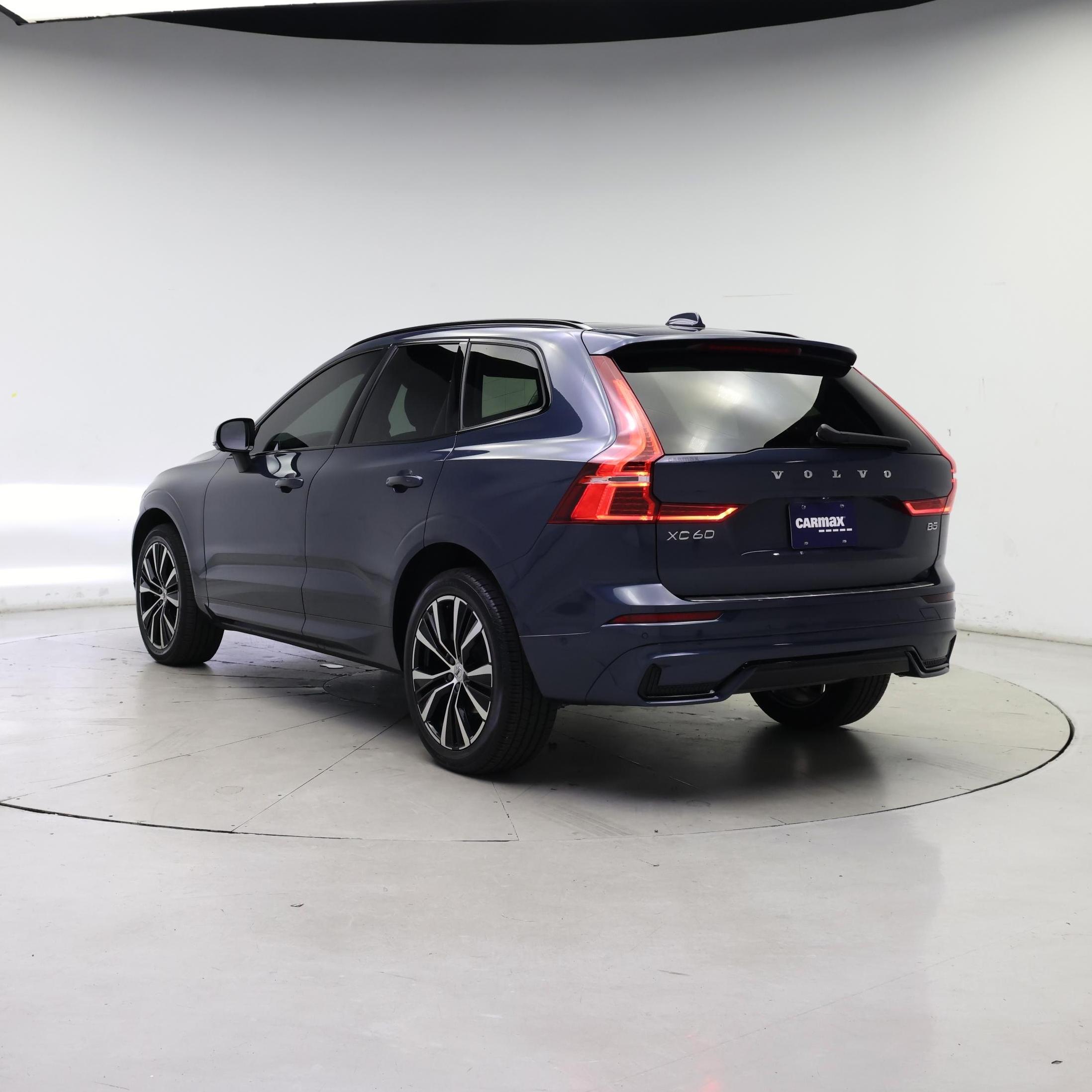 Thumbnail: 2023 Volvo XC60 - 2
