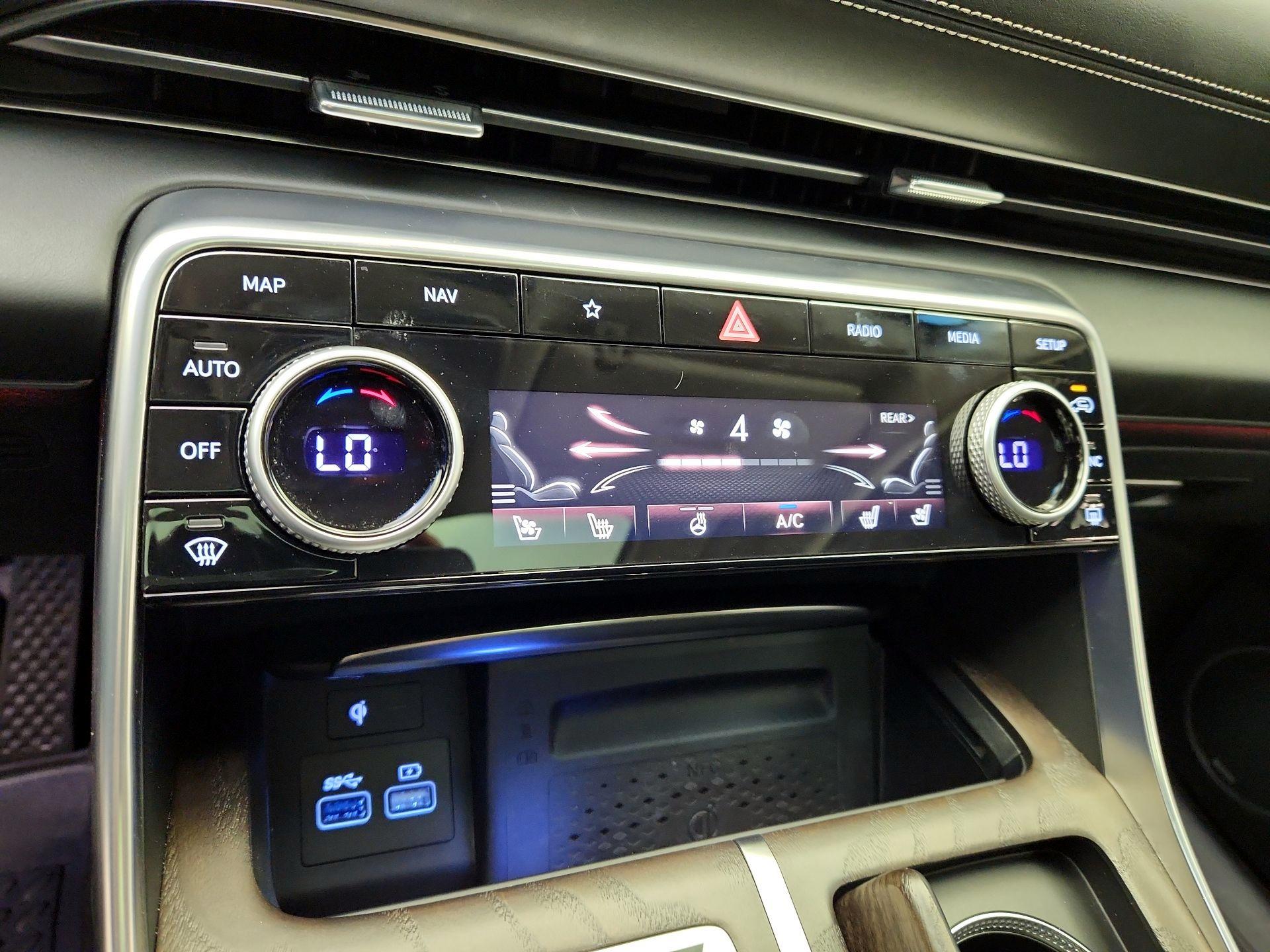 Thumbnail: 2024 Genesis GV80 - 17