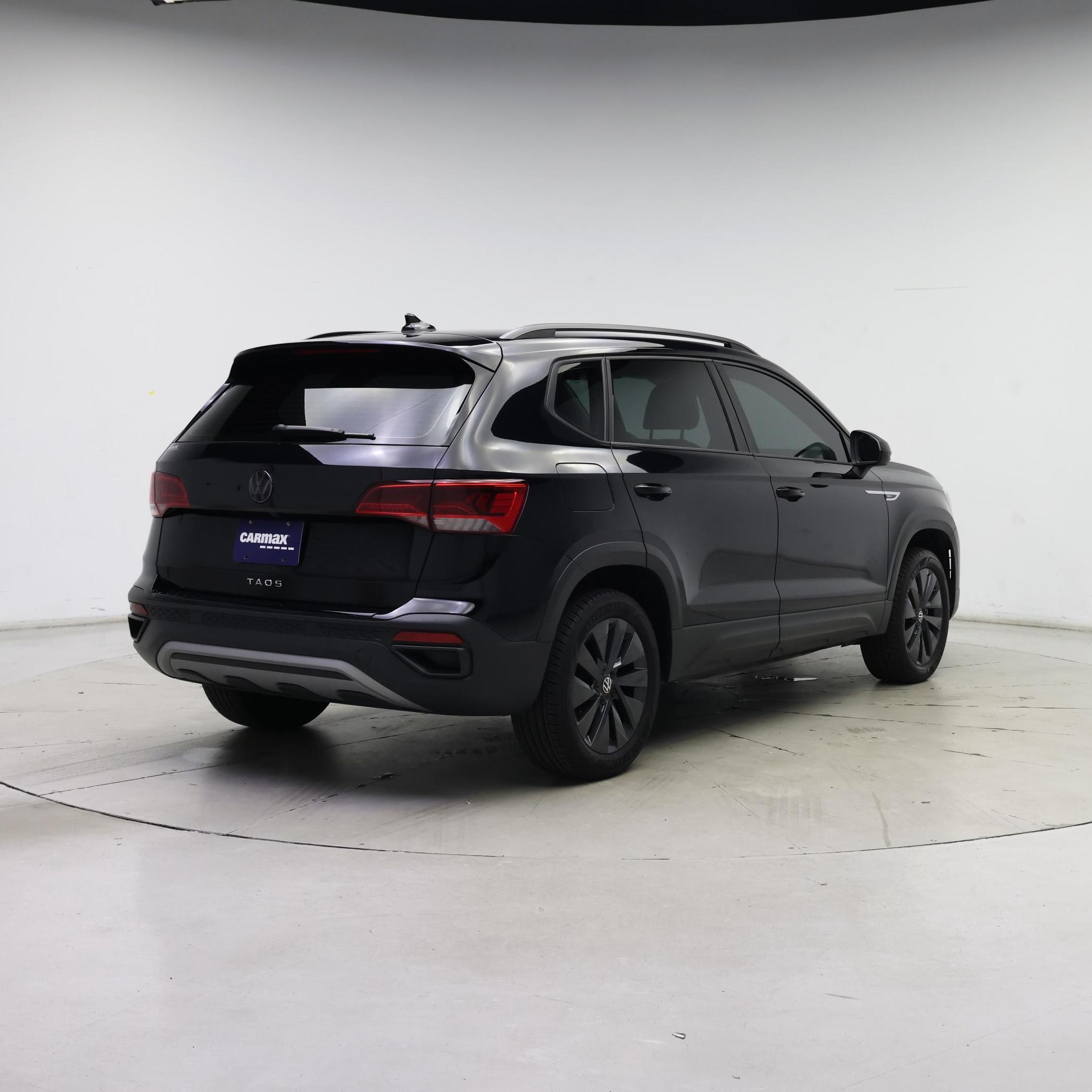 Thumbnail: 2024 Volkswagen Taos - 8