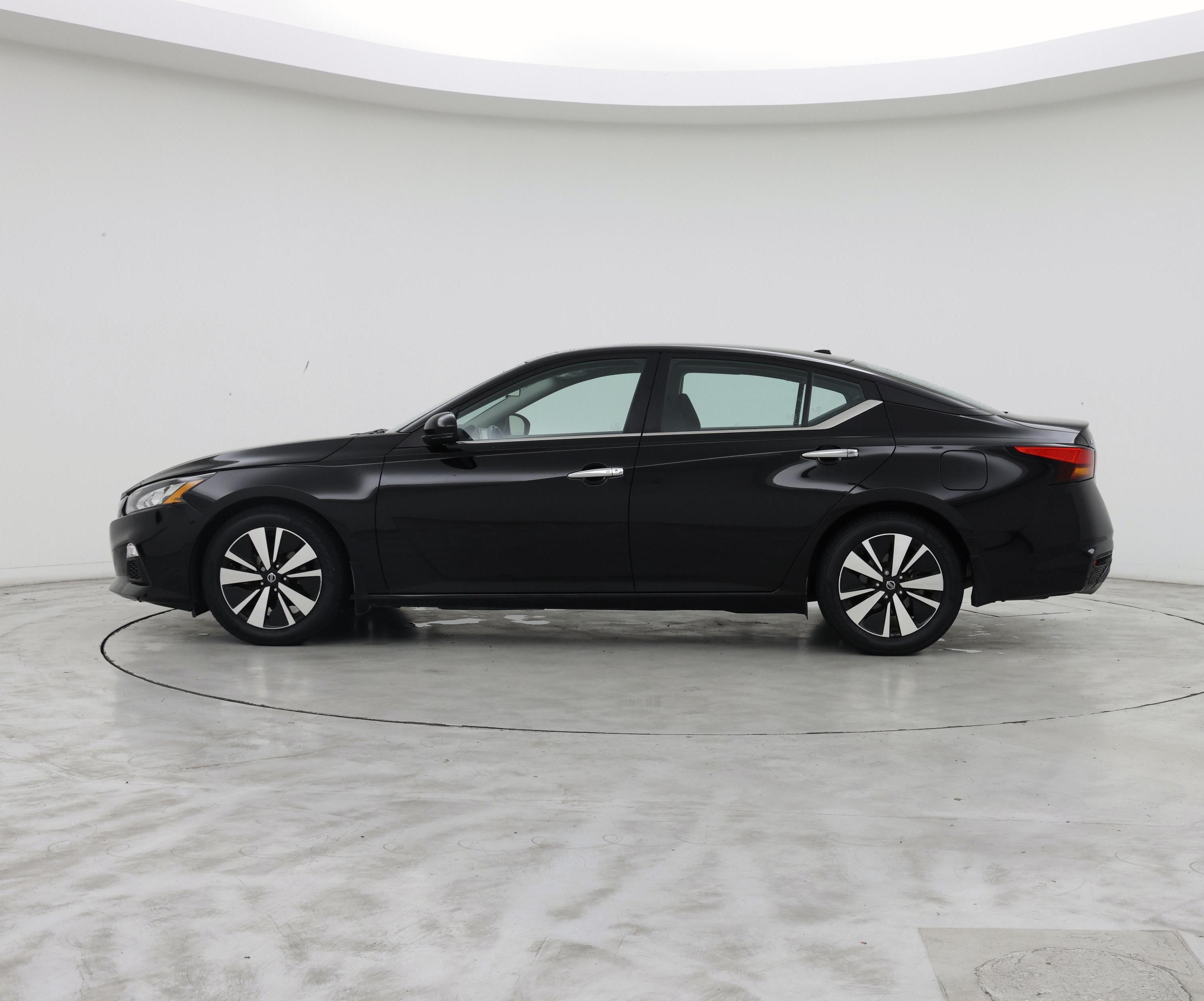 Thumbnail: 2022 Nissan Altima - 3