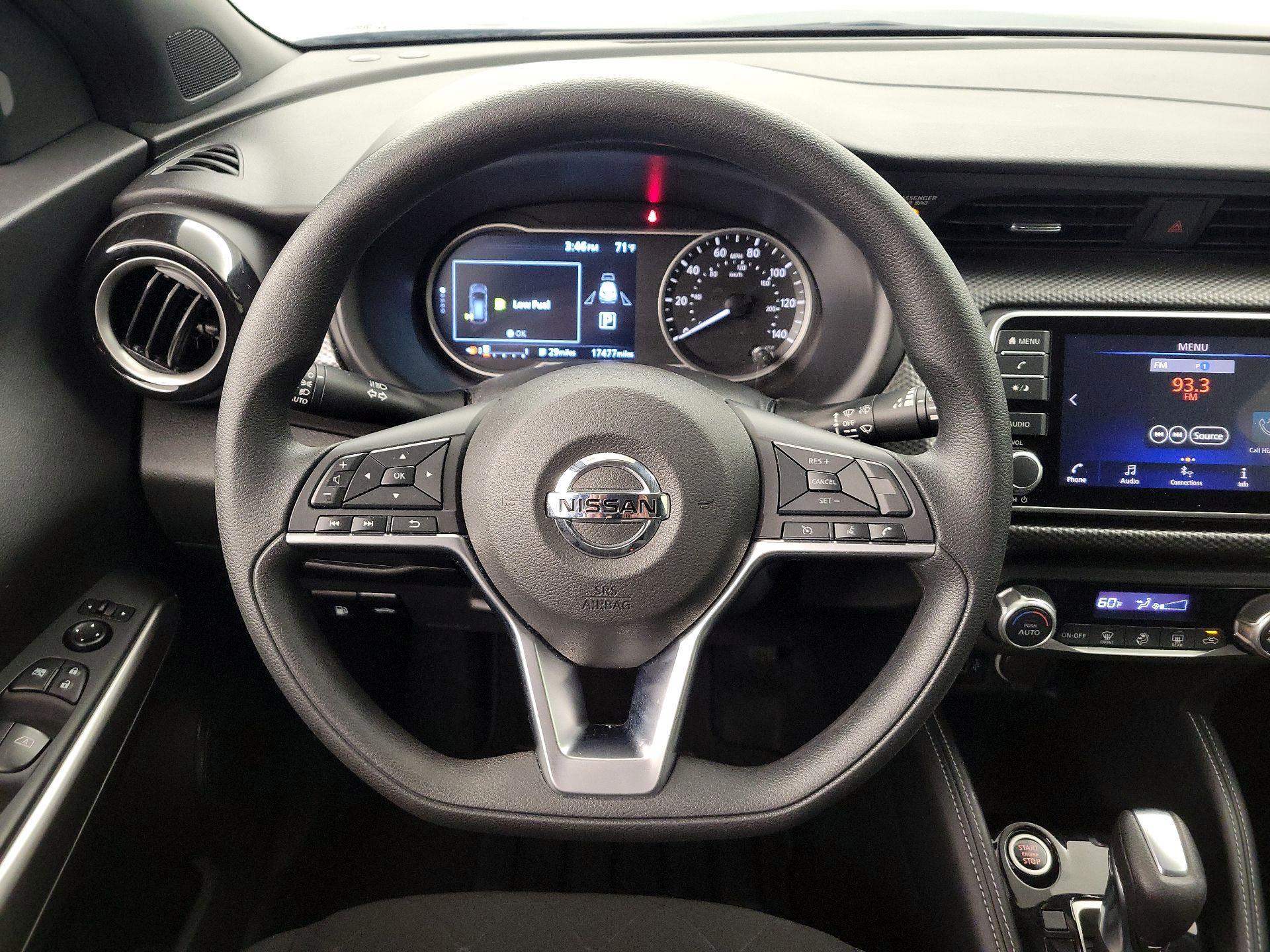Thumbnail: 2020 Nissan Kicks - 10