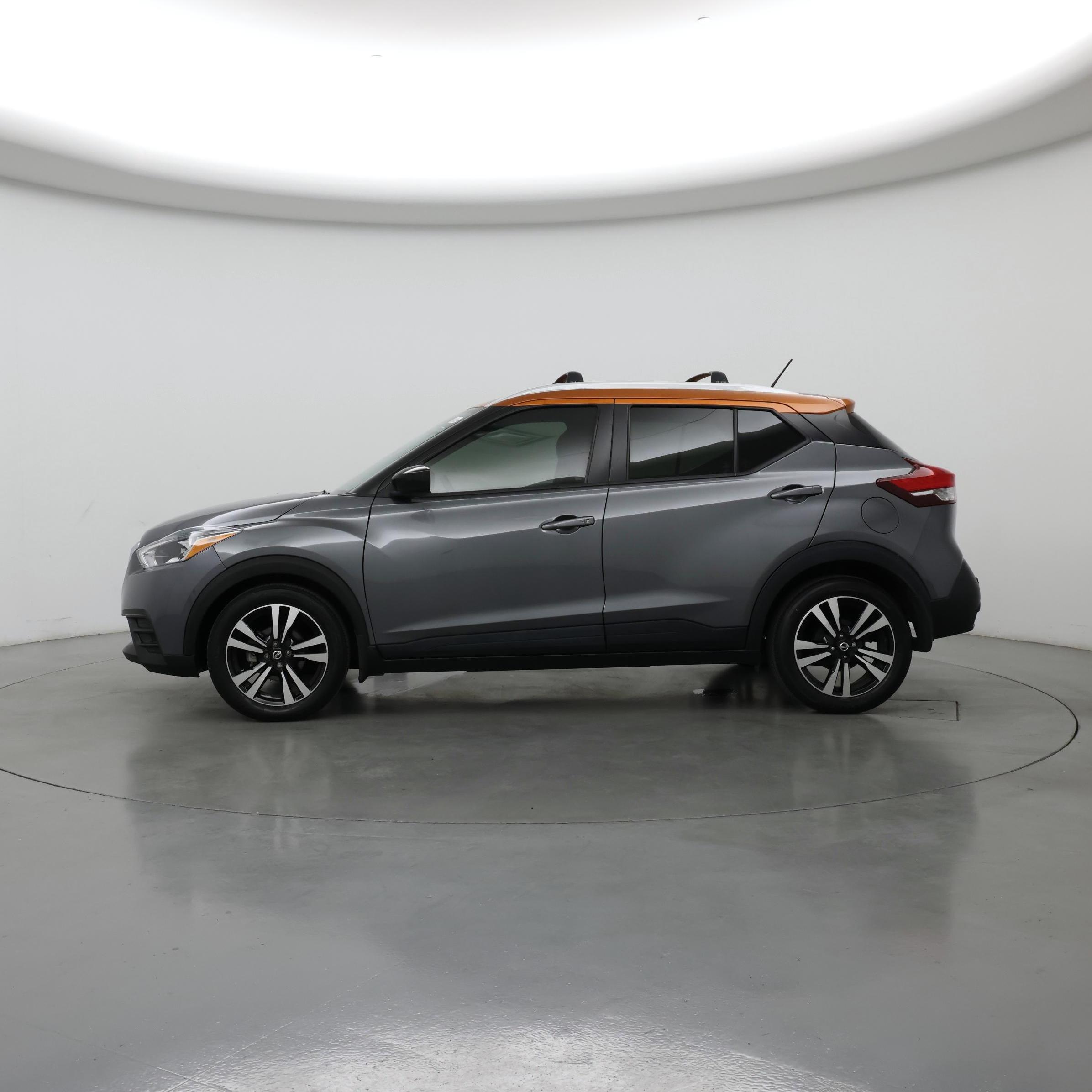 Thumbnail: 2020 Nissan Kicks - 3