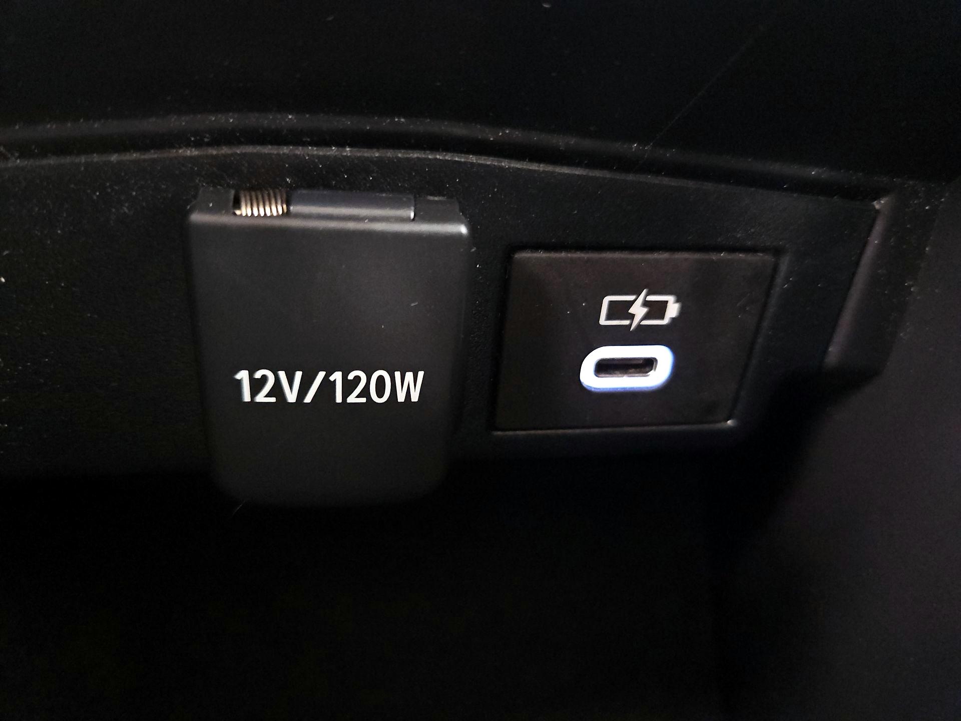 Thumbnail: 2024 Toyota Corolla - 18