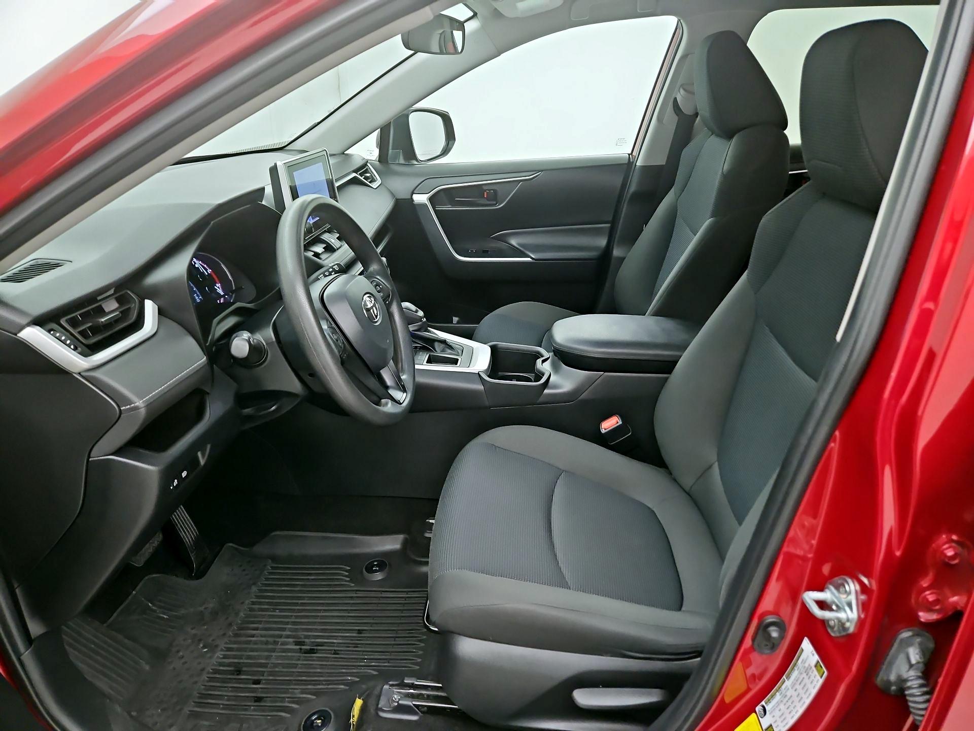 Thumbnail: 2023 Toyota RAV4 - 11