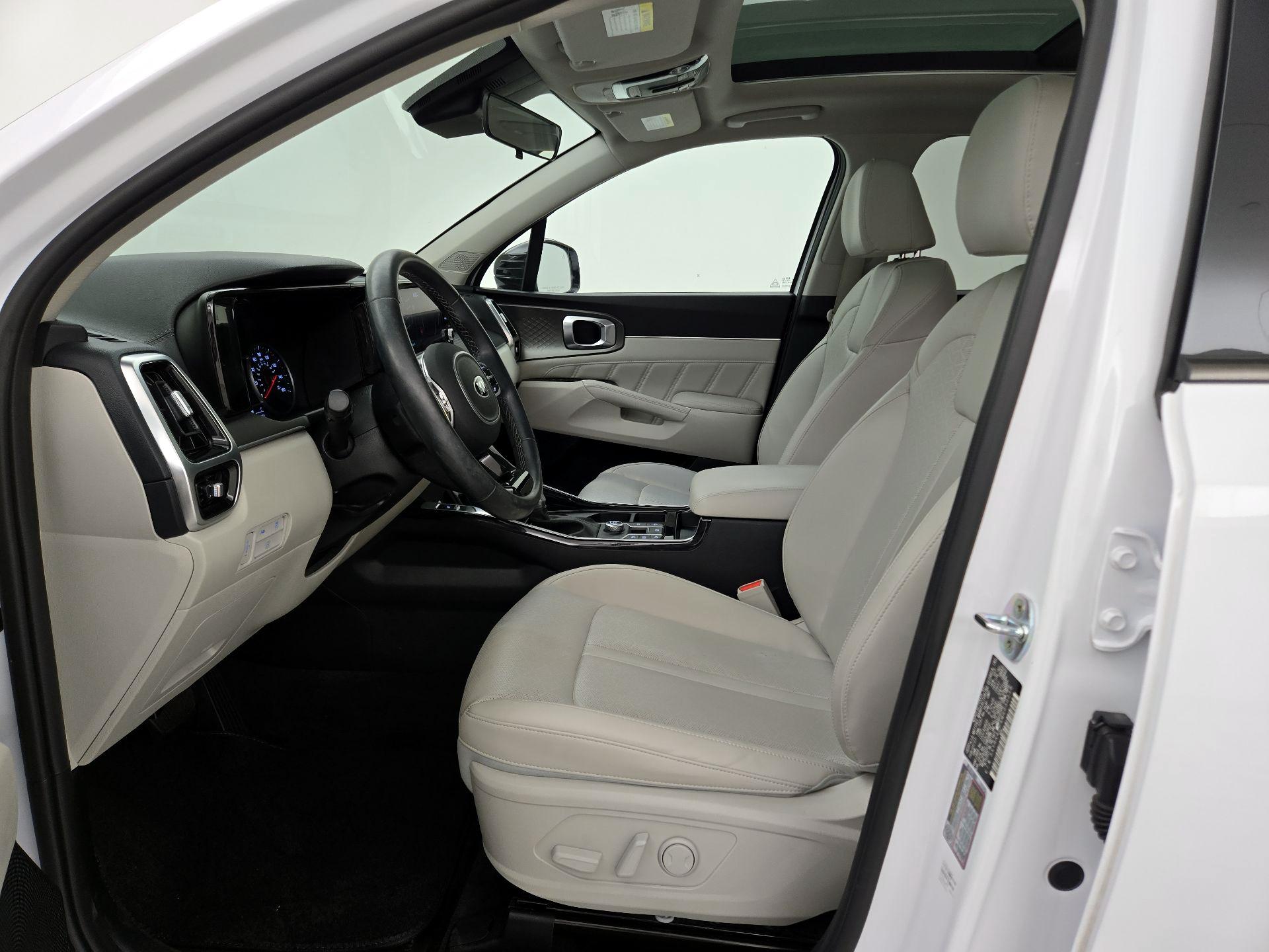 Thumbnail: 2021 Kia Sorento - 11