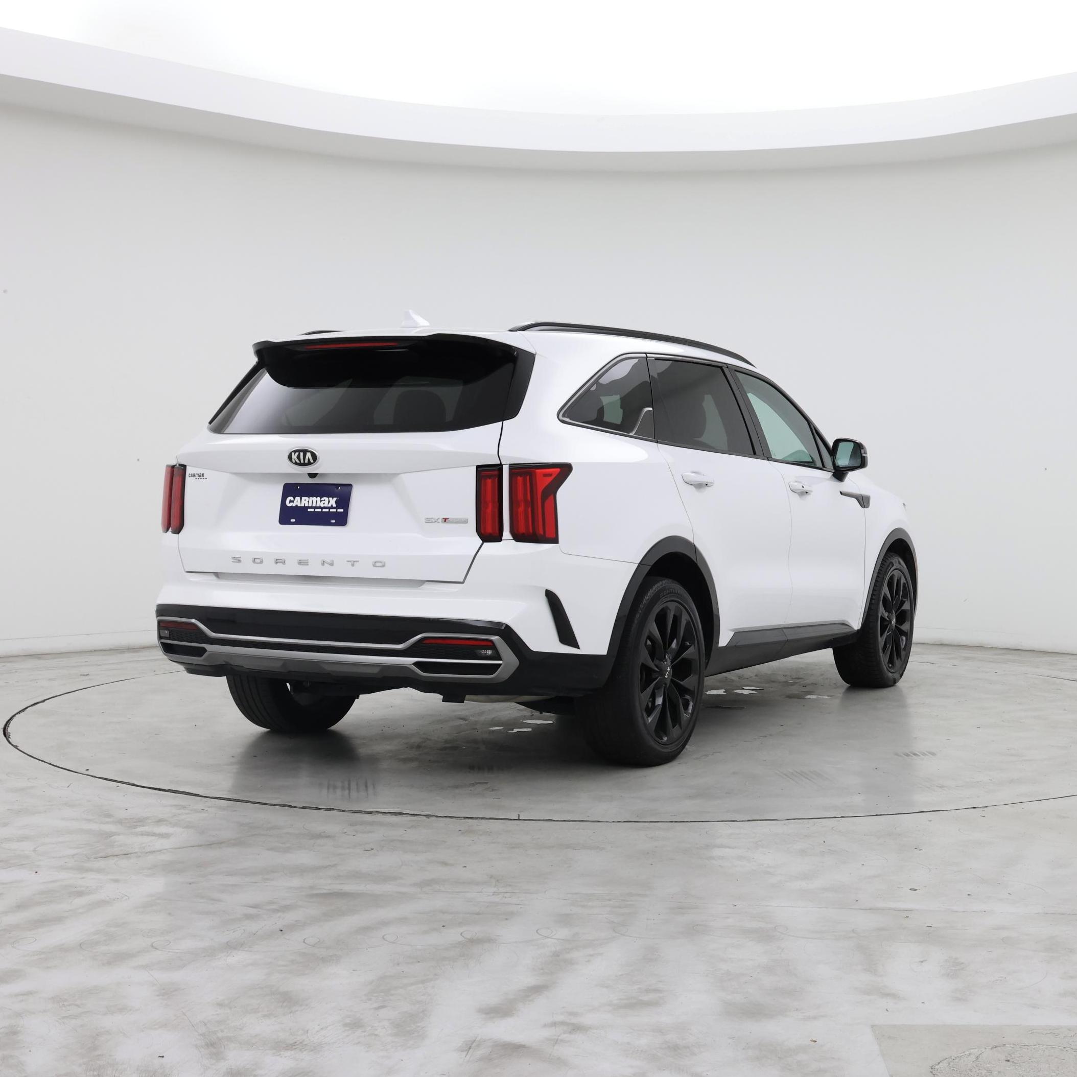 Thumbnail: 2021 Kia Sorento - 8