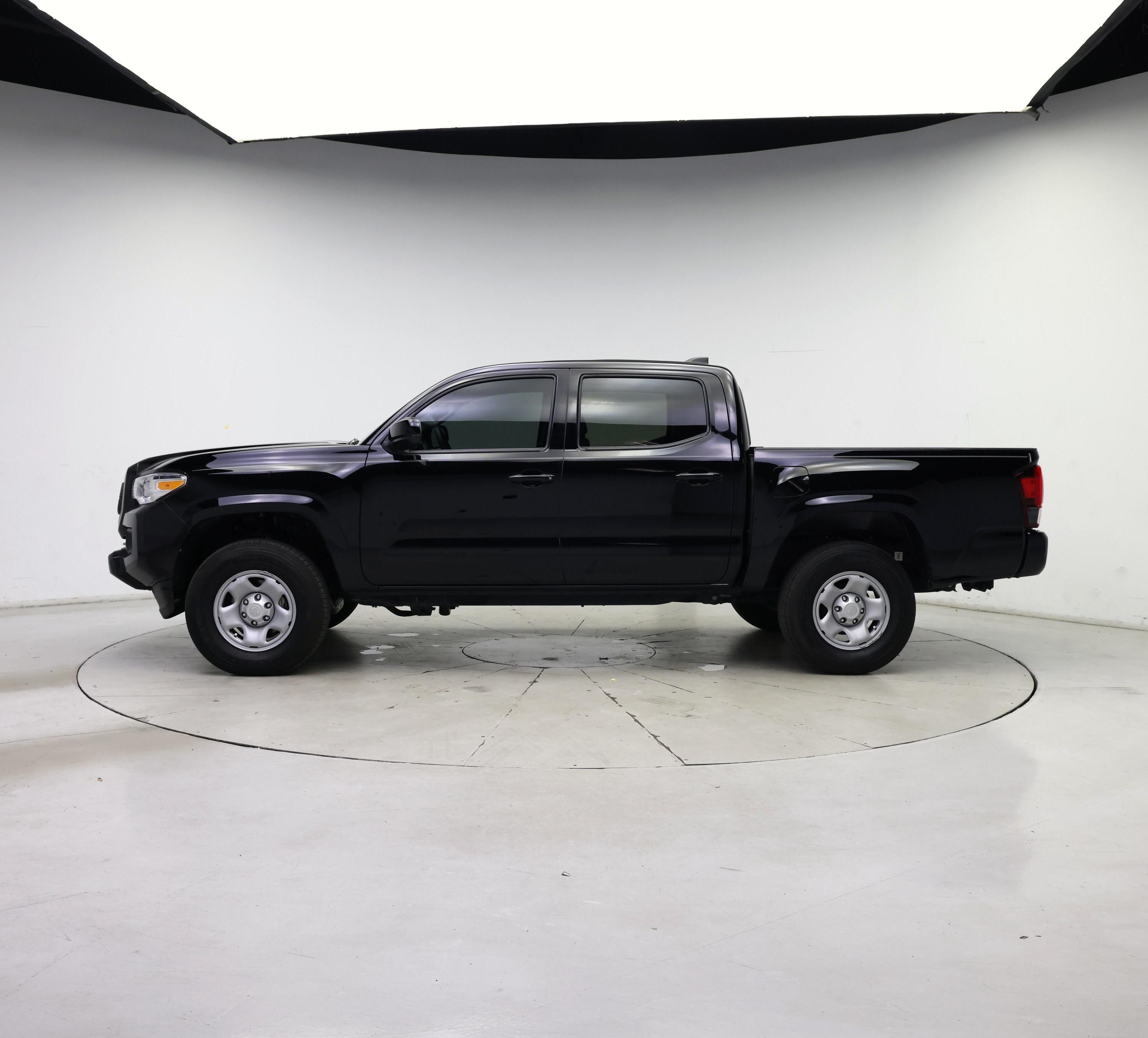 Thumbnail: 2023 Toyota Tacoma - 3