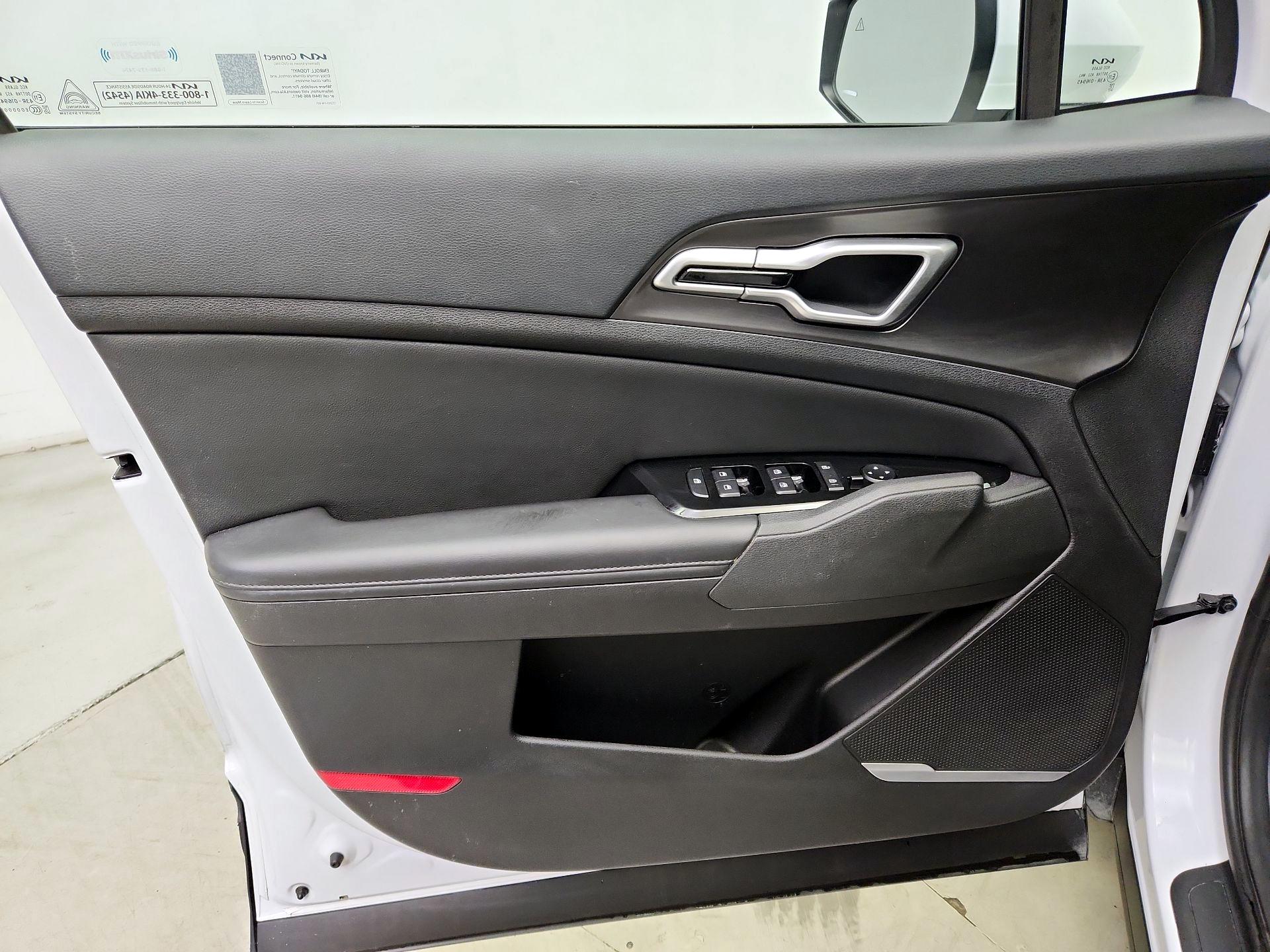 Thumbnail: 2024 Kia Sportage - 12