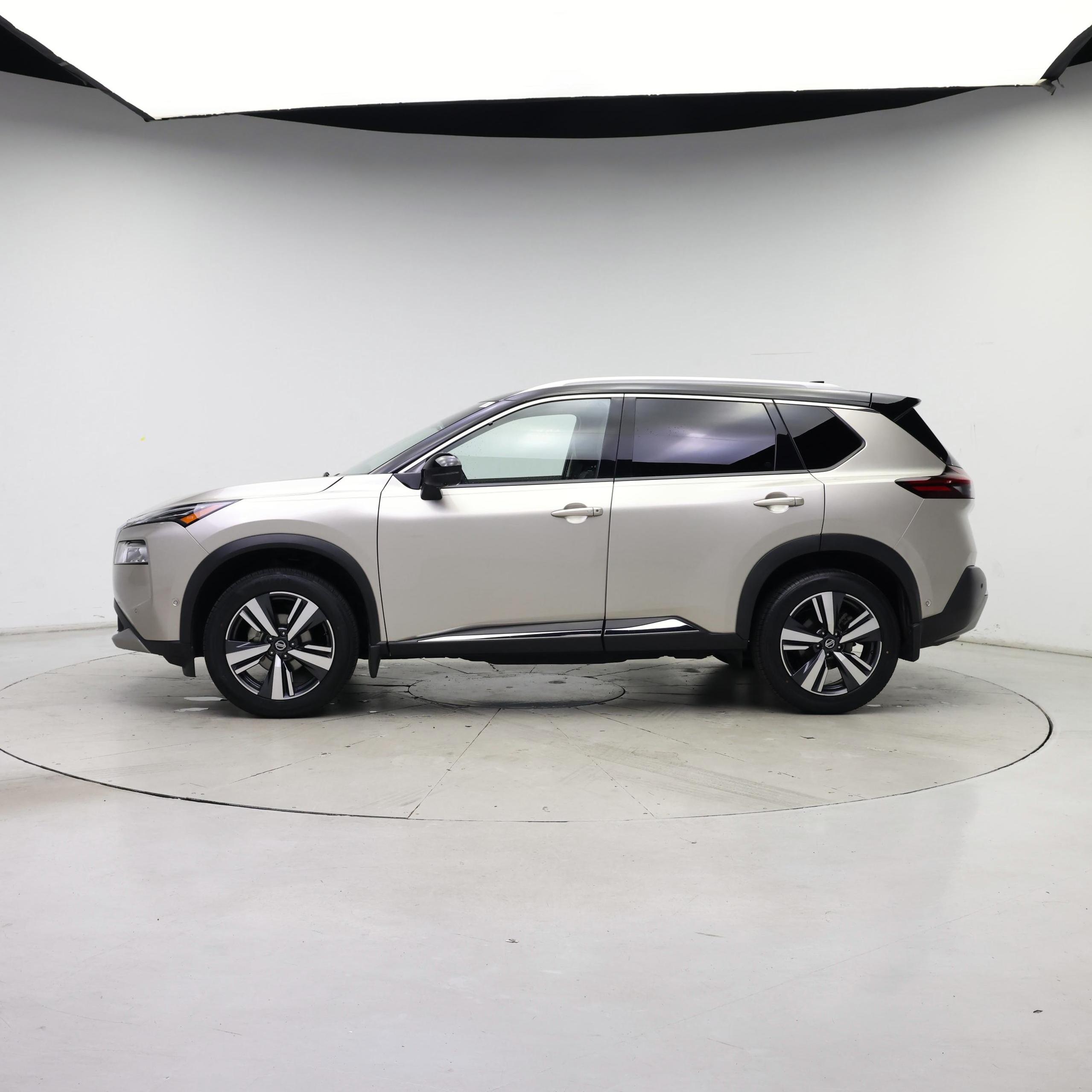 Thumbnail: 2021 Nissan Rogue - 3