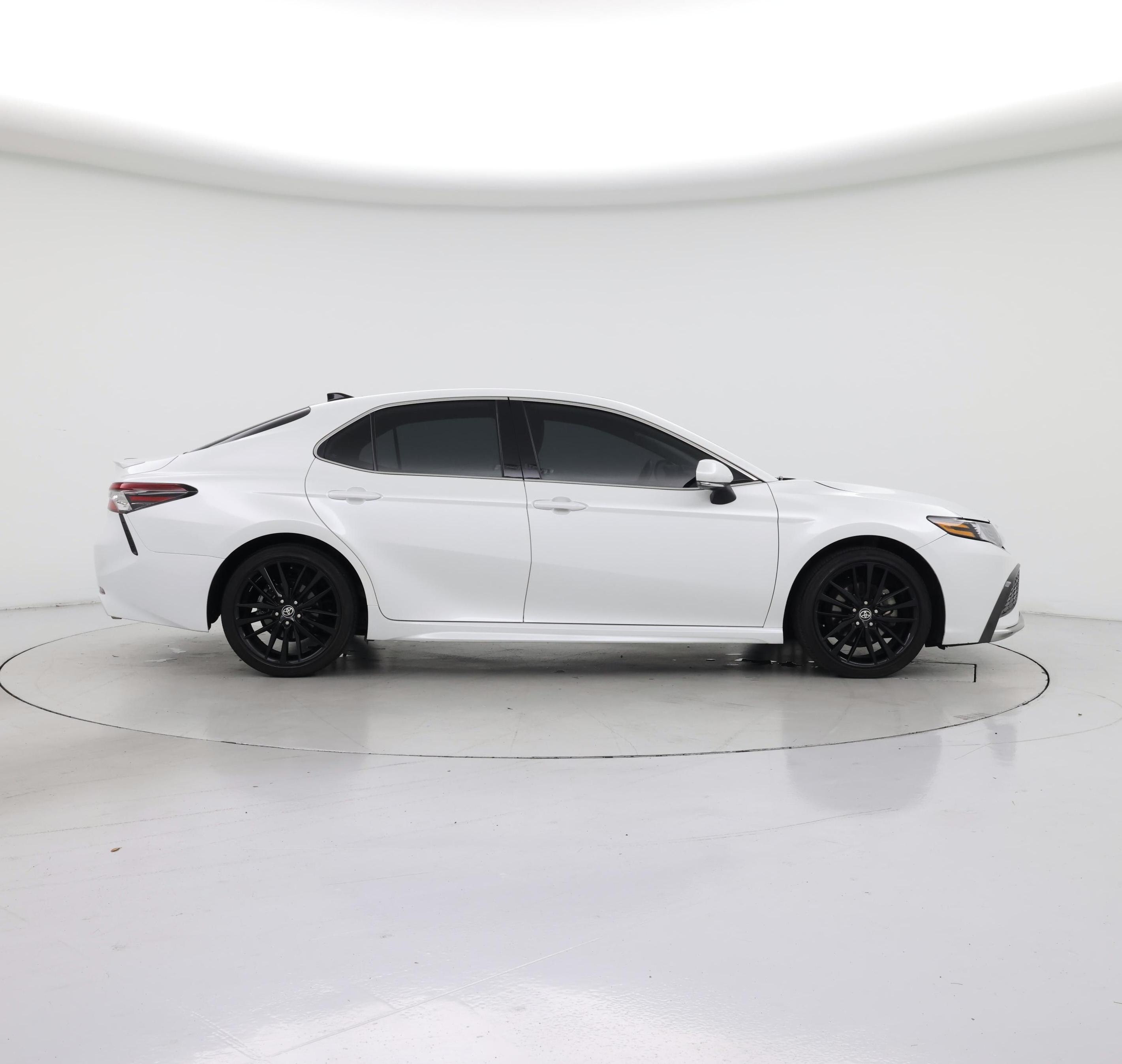 Thumbnail: 2021 Toyota Camry - 7
