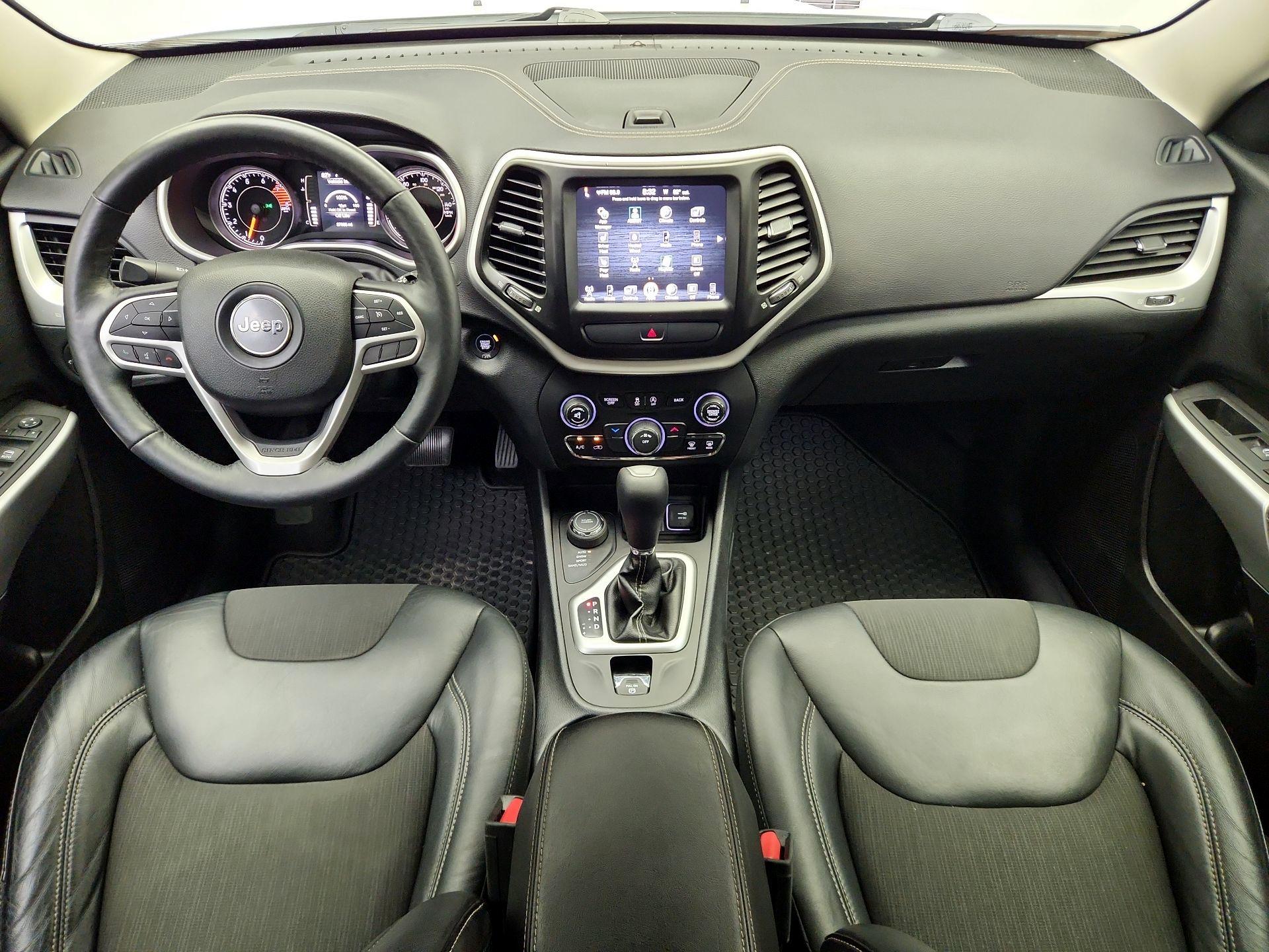 Thumbnail: 2018 Jeep Cherokee - 9