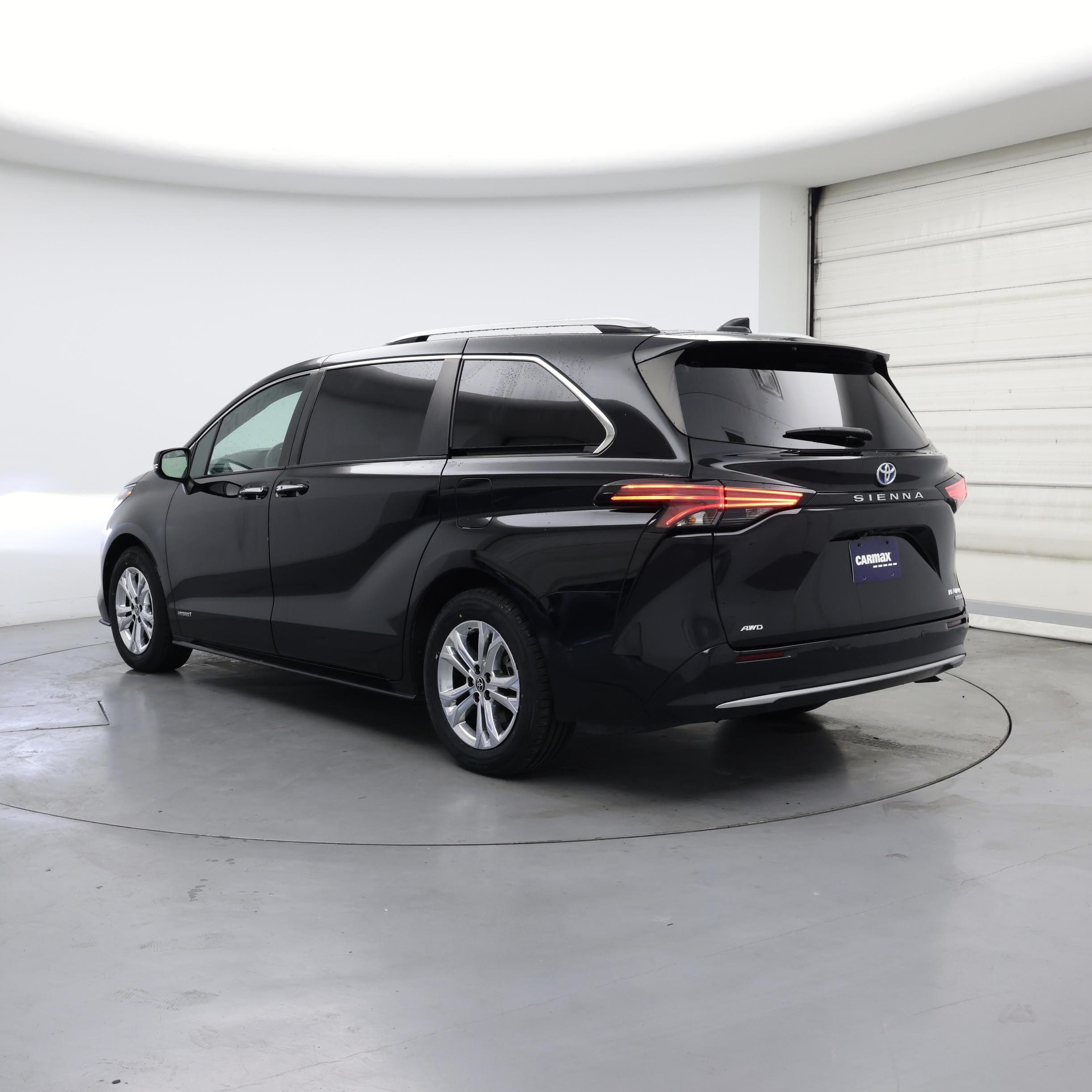 Thumbnail: 2021 Toyota Sienna - 2