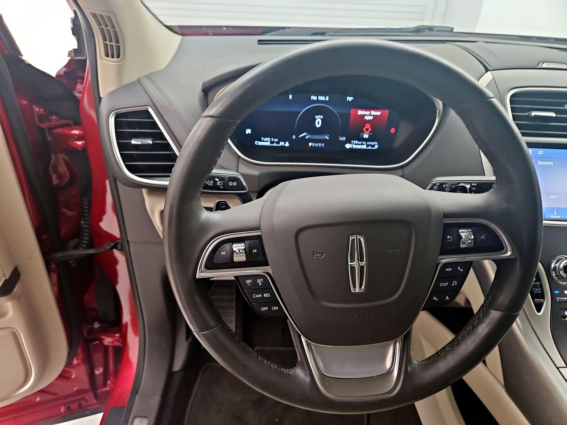 Thumbnail: 2020 Lincoln Nautilus - 10