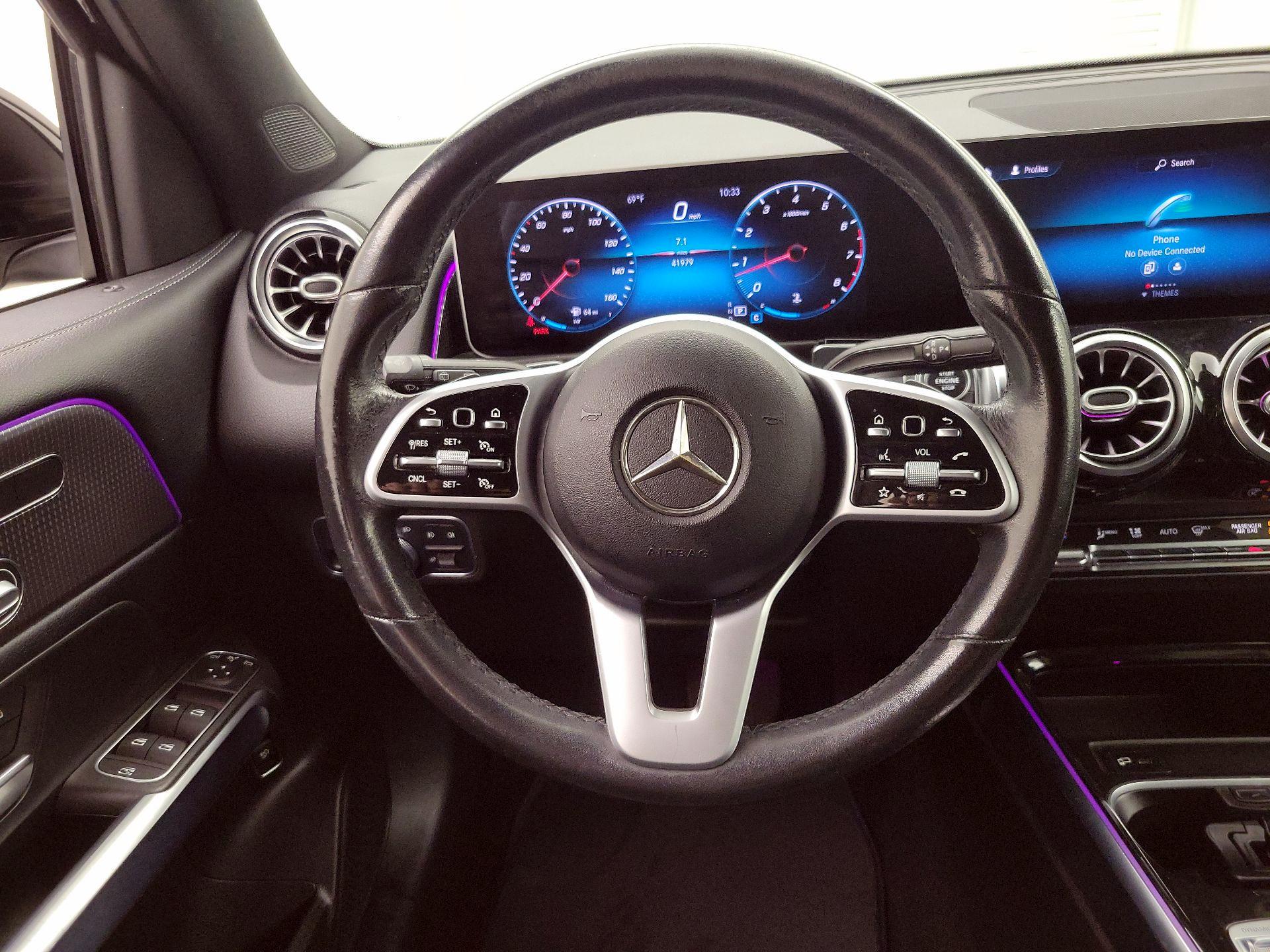 Thumbnail: 2020 Mercedes-Benz GLB - 10
