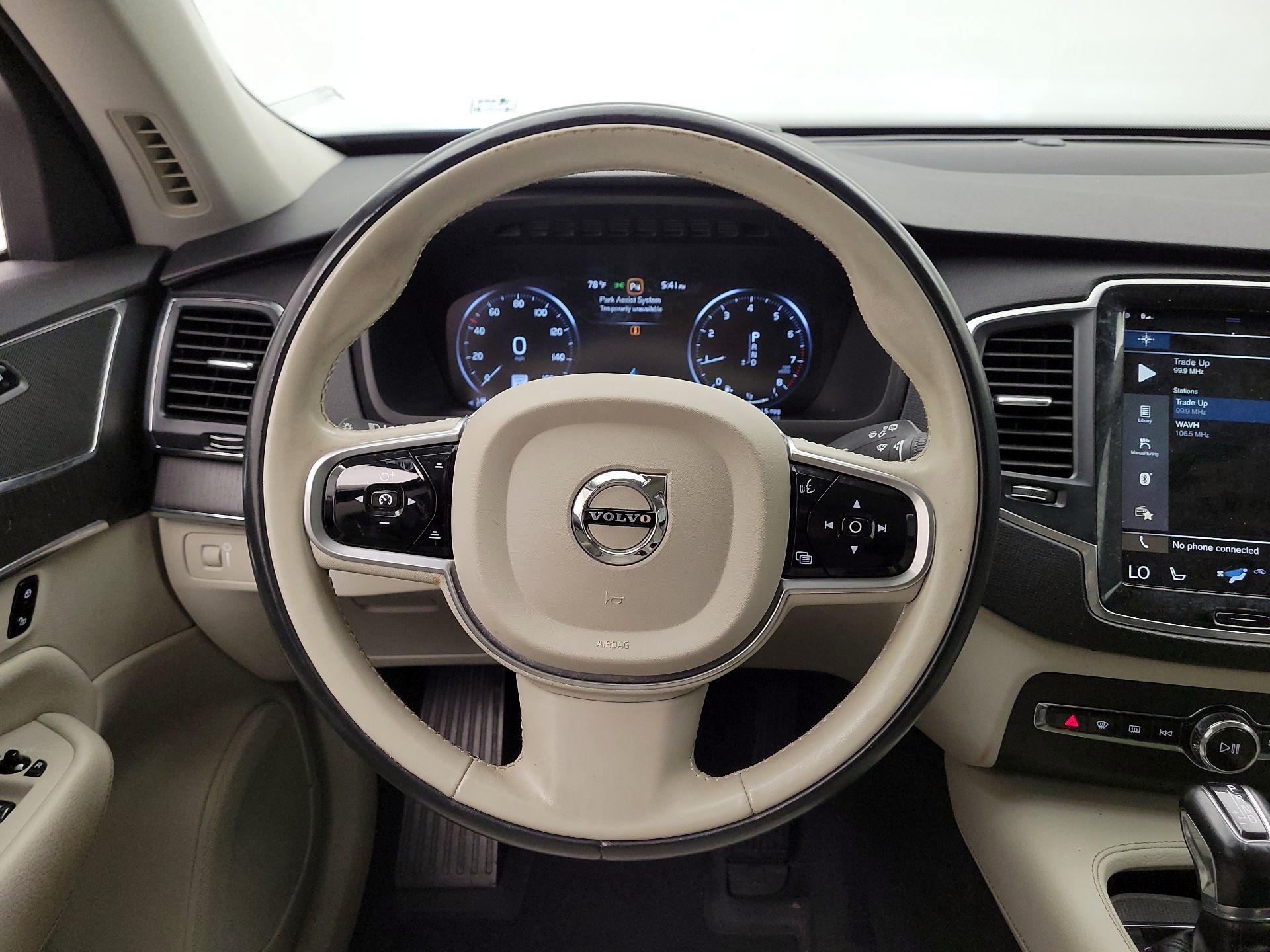 Thumbnail: 2020 Volvo XC90 - 10