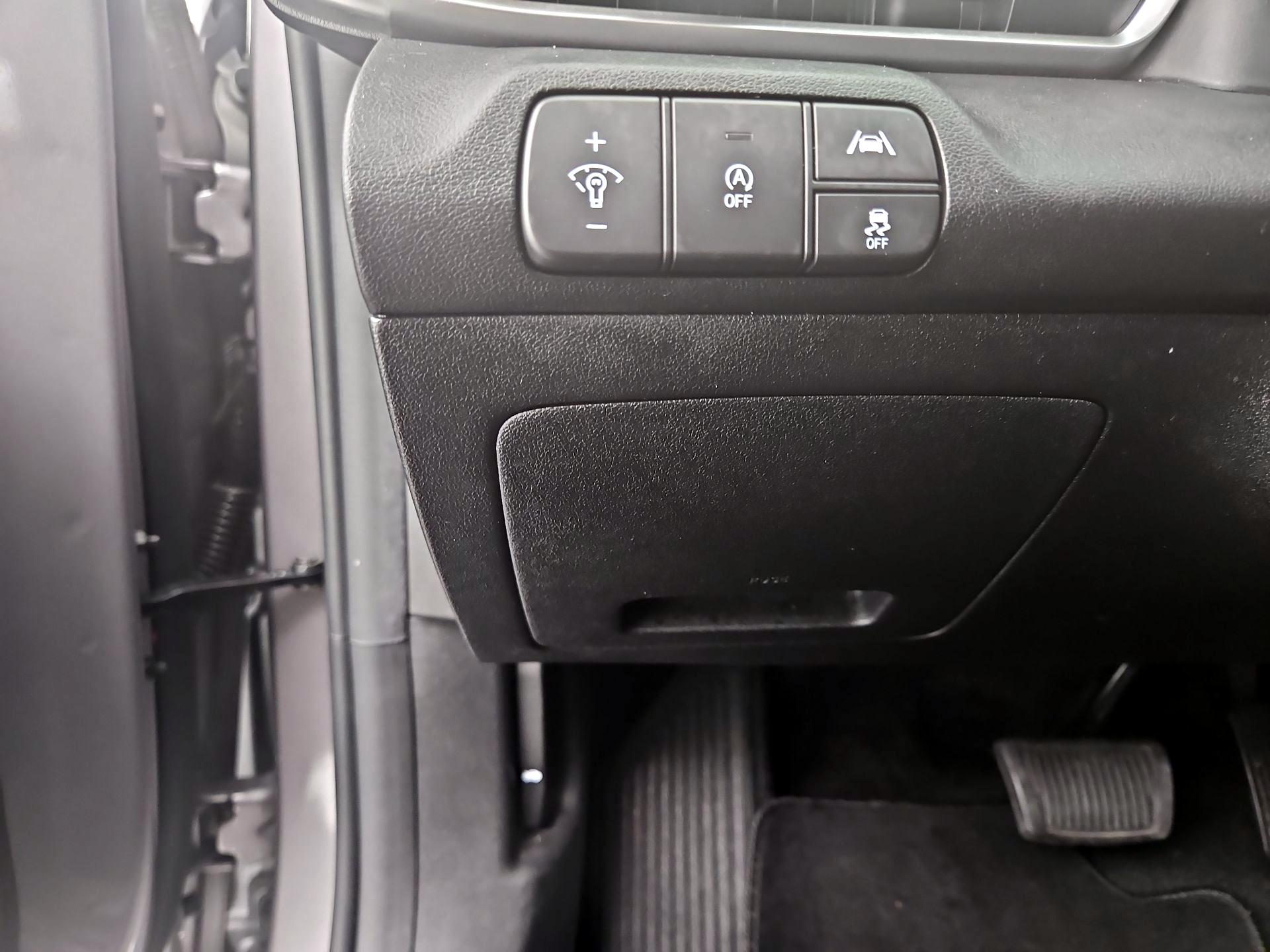 Thumbnail: 2021 Hyundai Elantra - 13