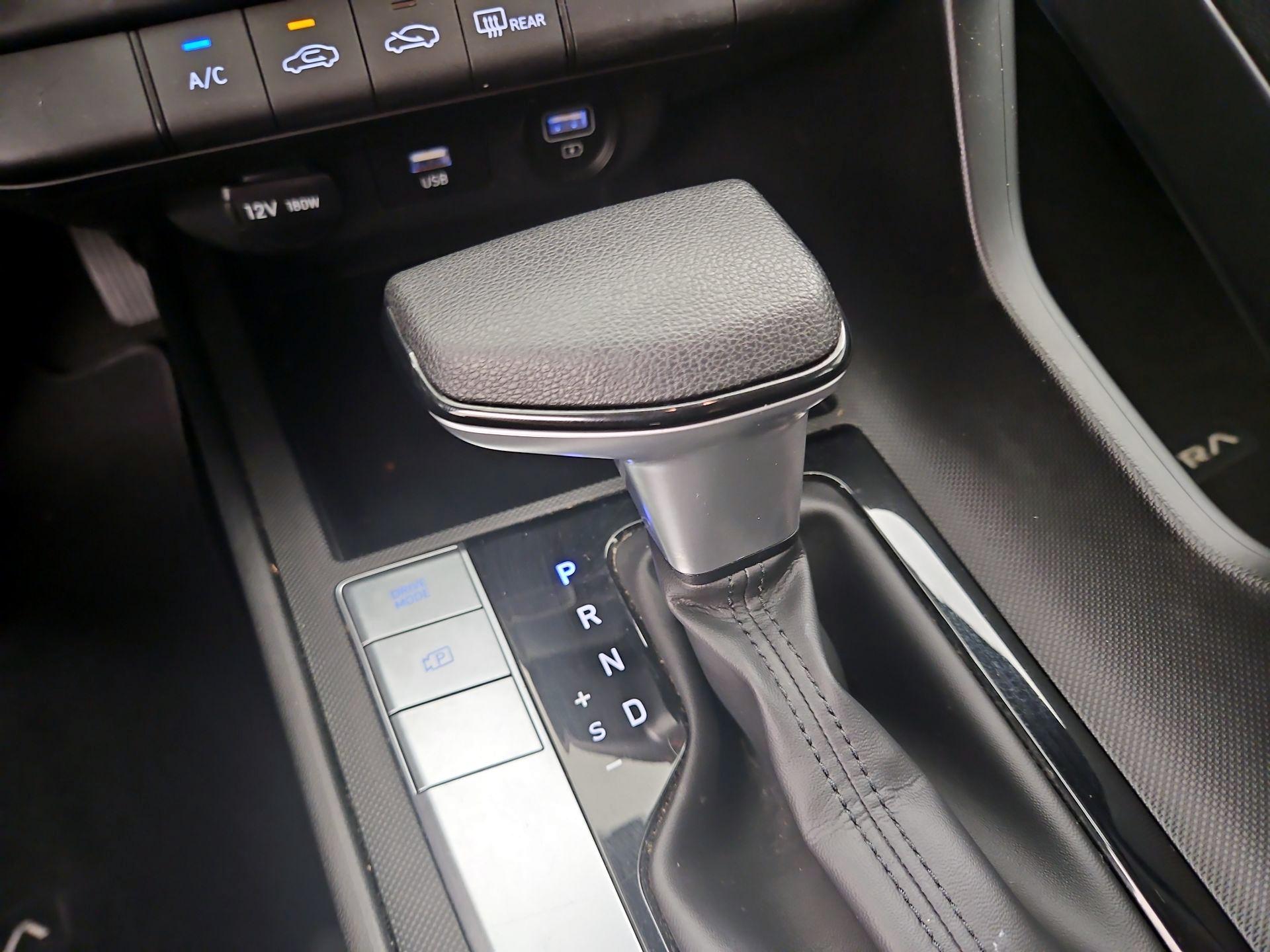 Thumbnail: 2021 Hyundai Elantra - 18