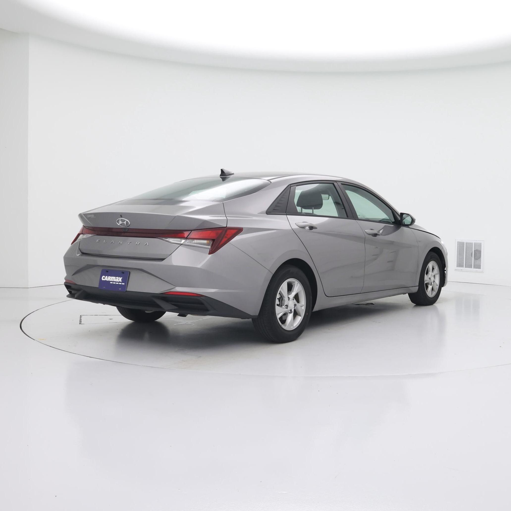 Thumbnail: 2021 Hyundai Elantra - 8