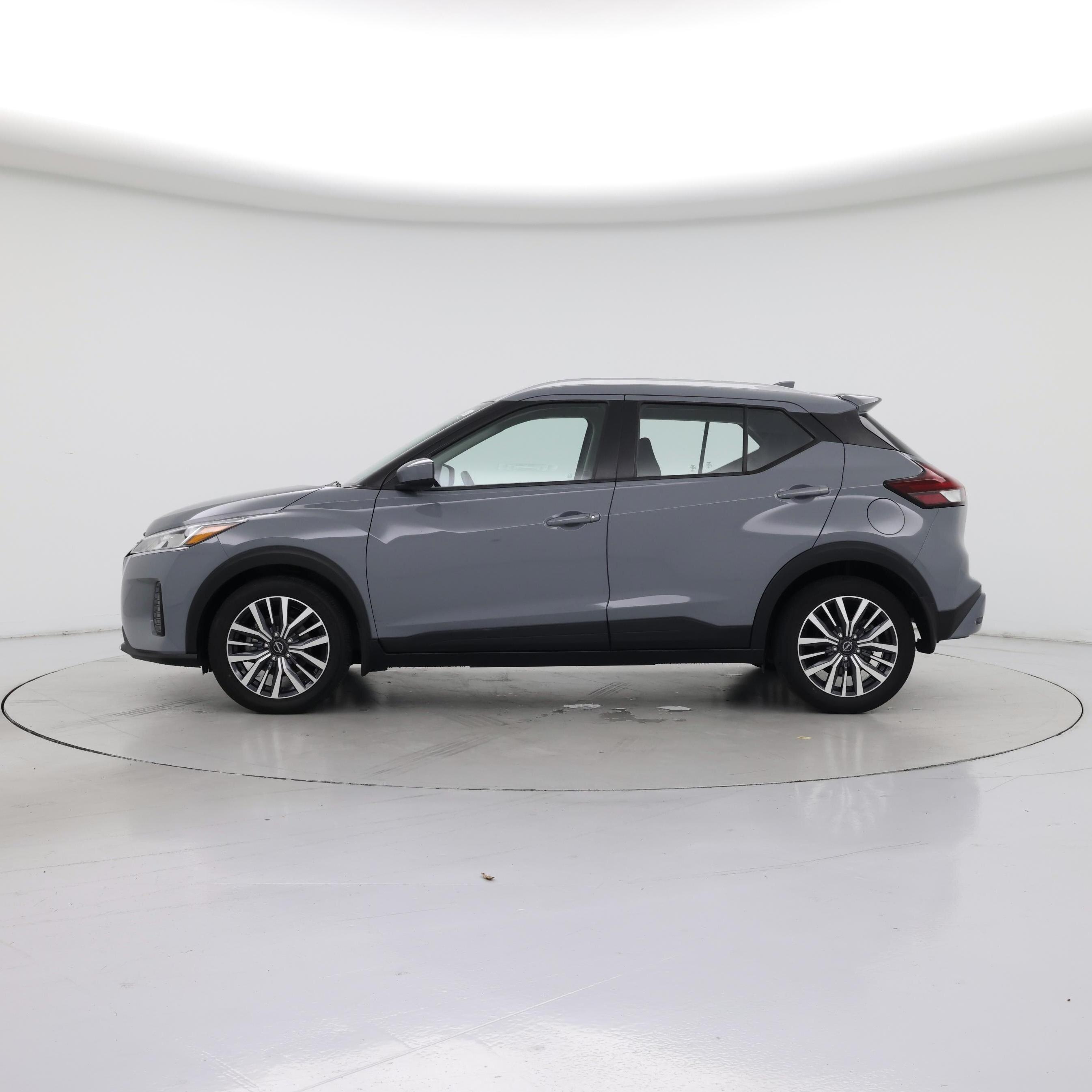 Thumbnail: 2022 Nissan Kicks - 3