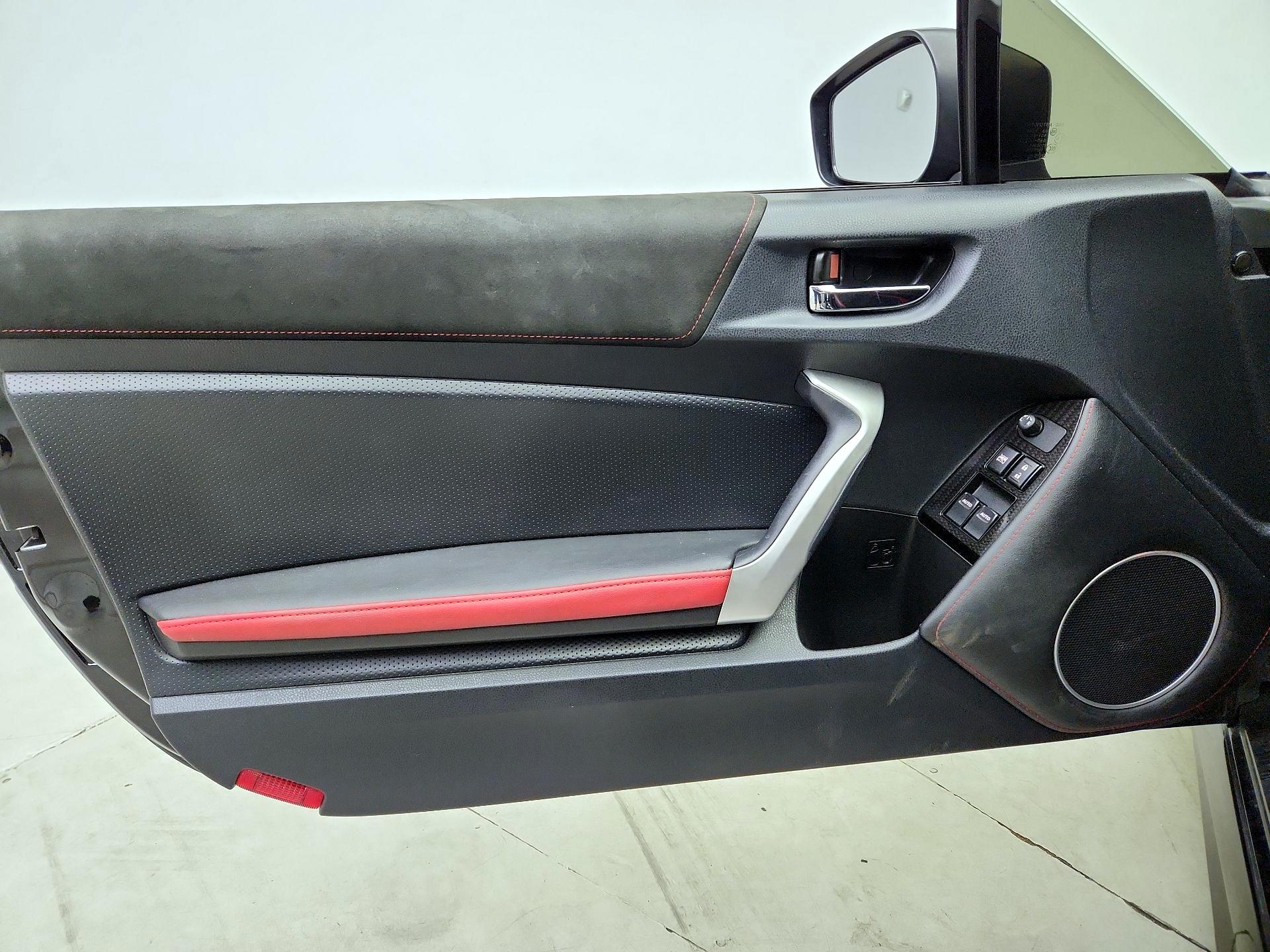 Thumbnail: 2019 Toyota 86 - 12