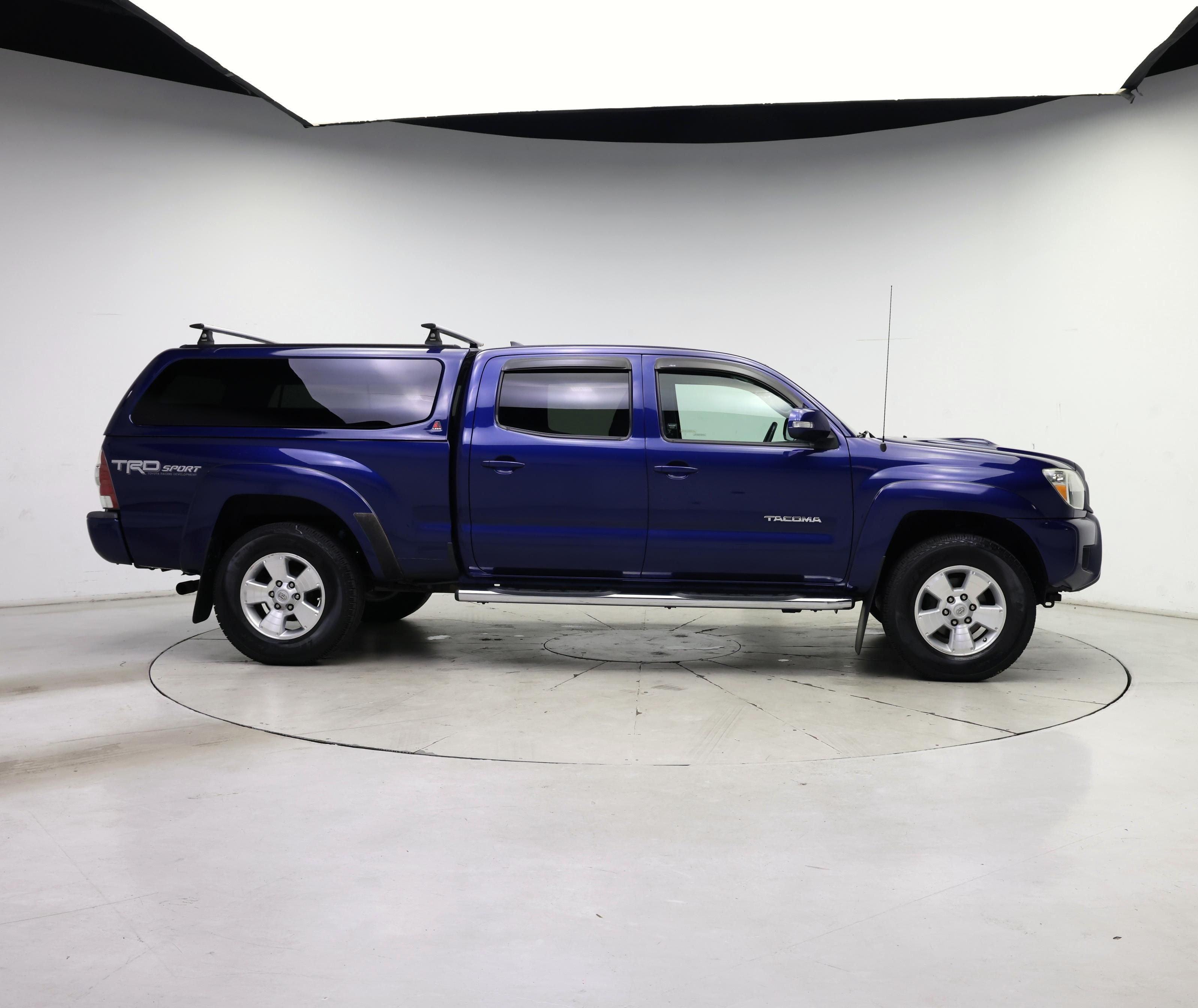Thumbnail: 2015 Toyota Tacoma - 7