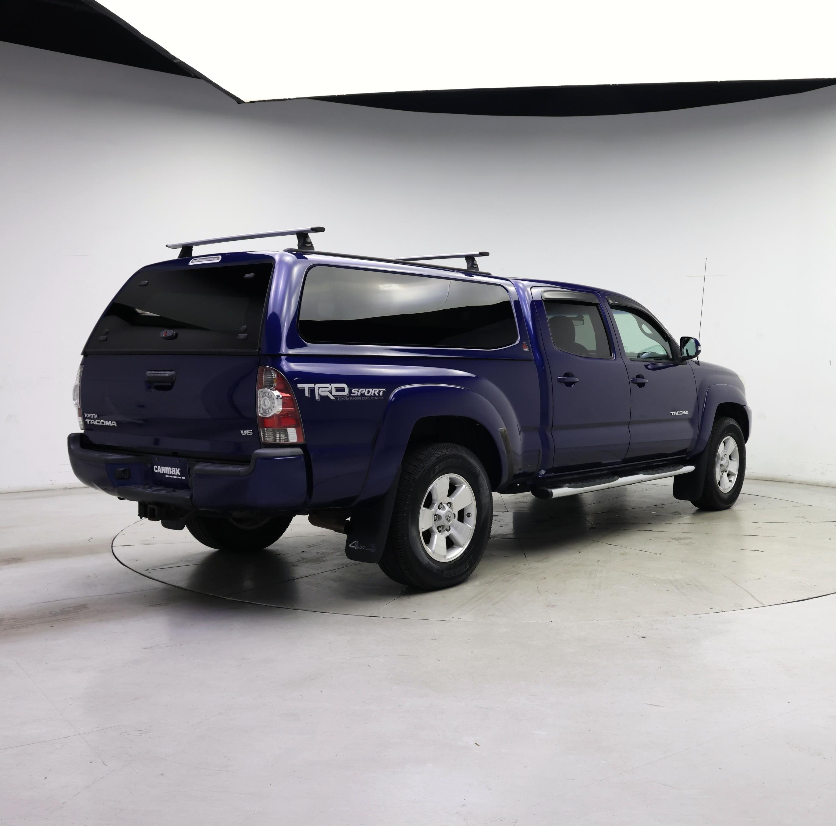 Thumbnail: 2015 Toyota Tacoma - 8
