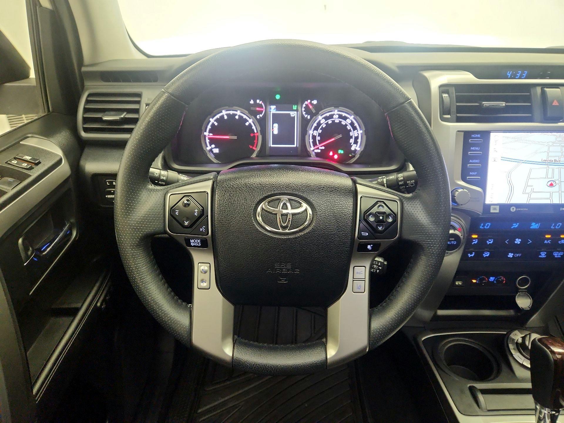 Thumbnail: 2022 Toyota 4Runner - 10