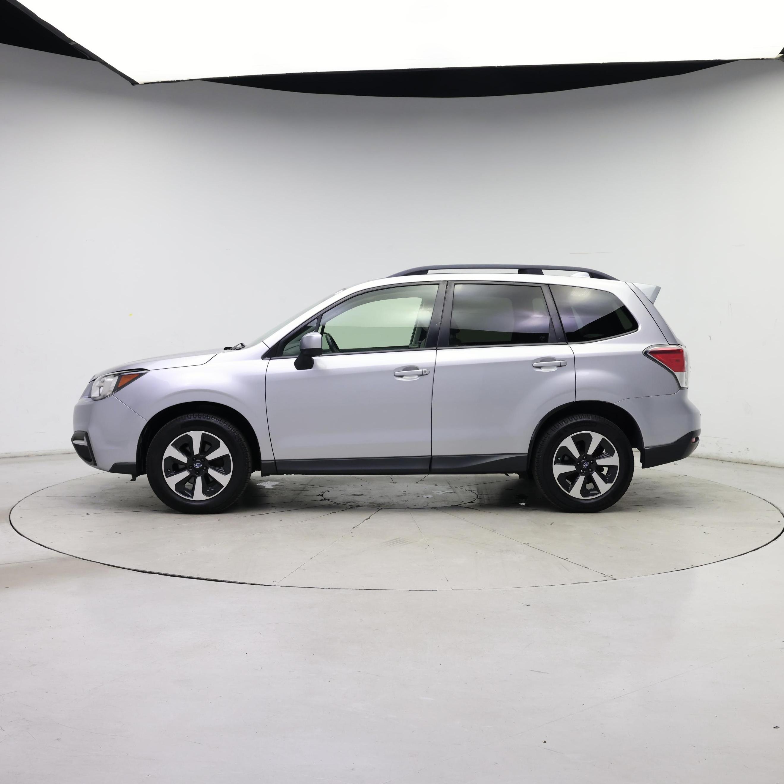 Thumbnail: 2017 Subaru Forester - 3
