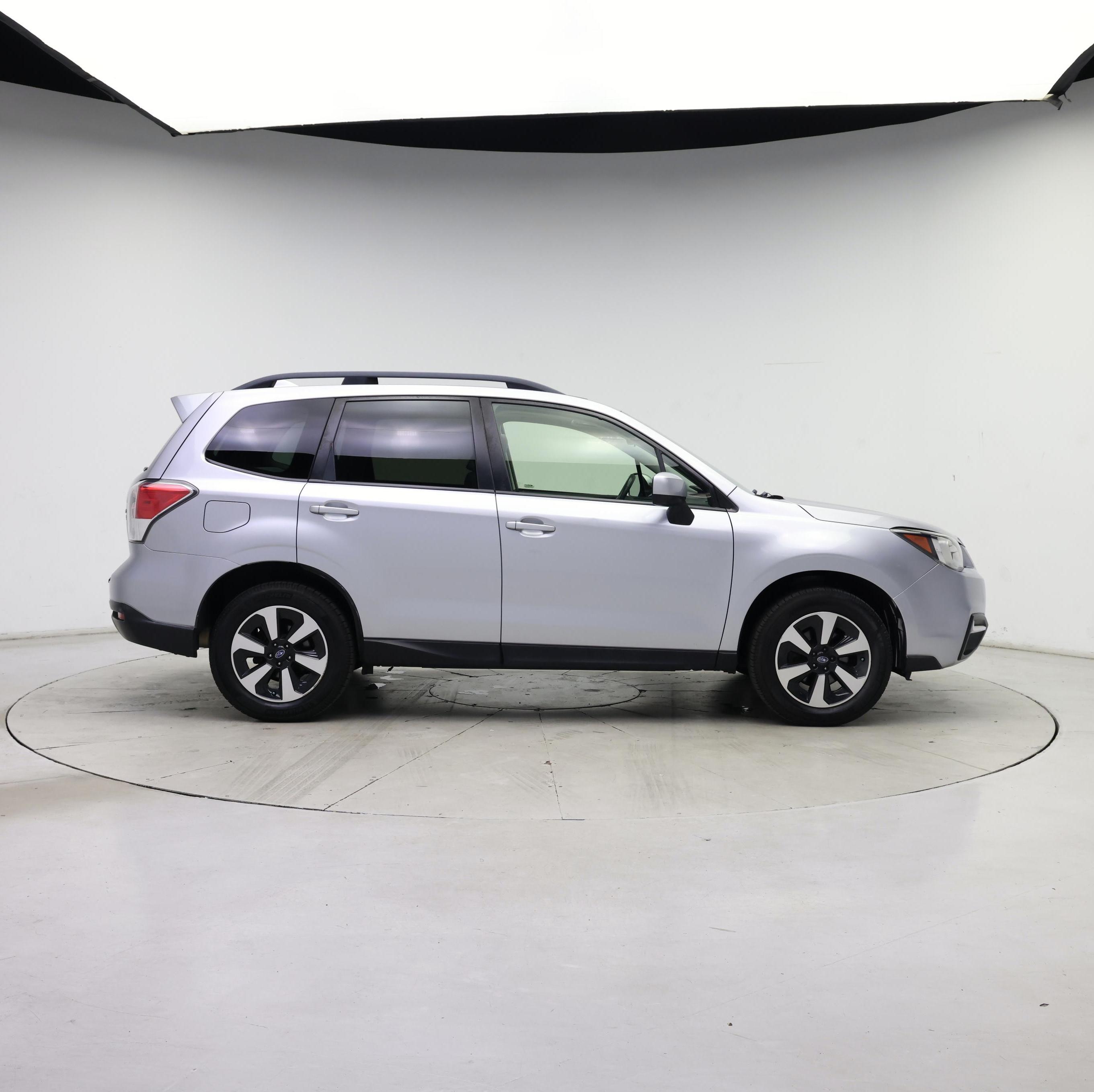Thumbnail: 2017 Subaru Forester - 7