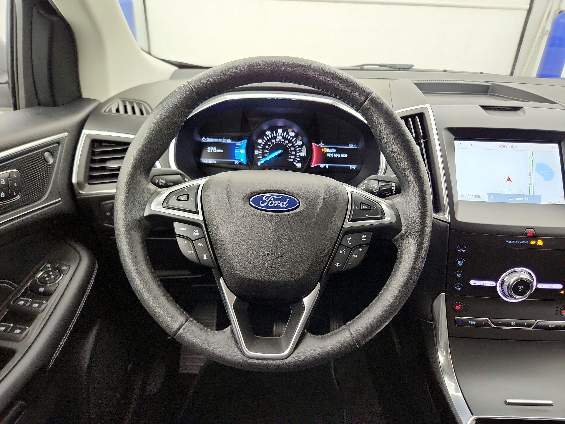 Thumbnail: 2020 Ford Edge - 10