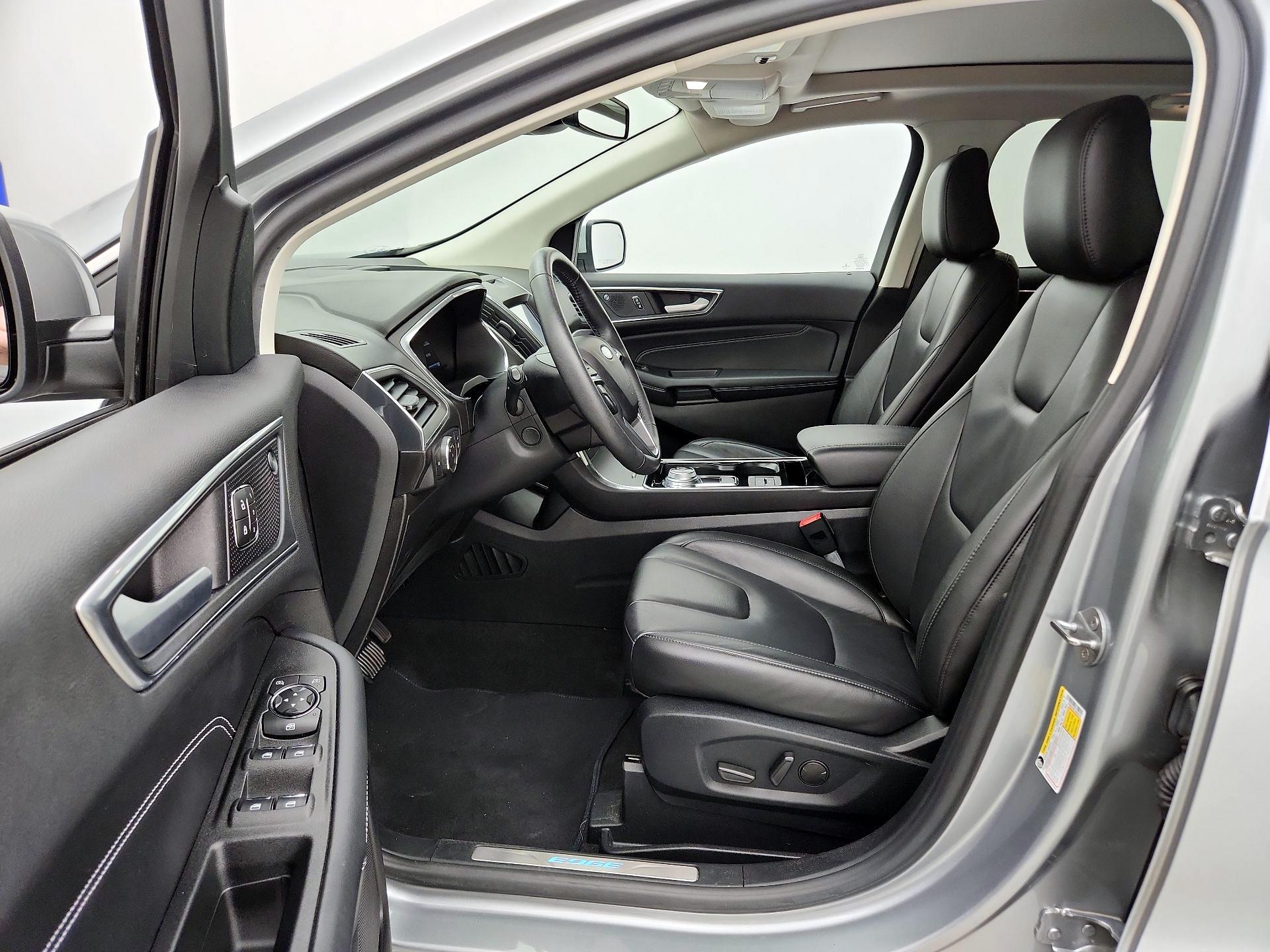 Thumbnail: 2020 Ford Edge - 11