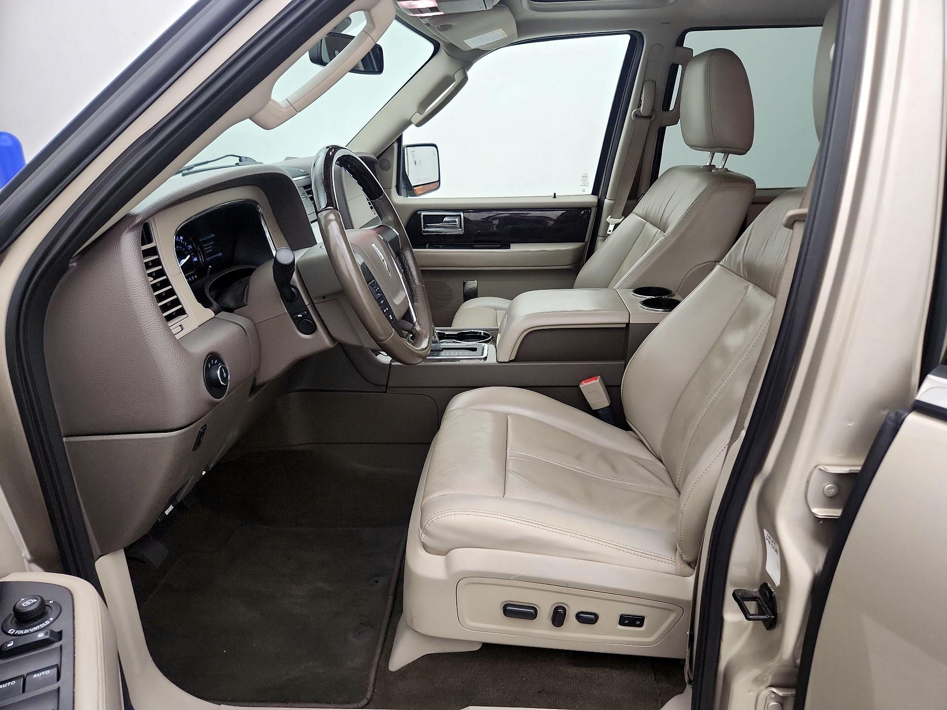 Thumbnail: 2017 Lincoln Navigator - 11