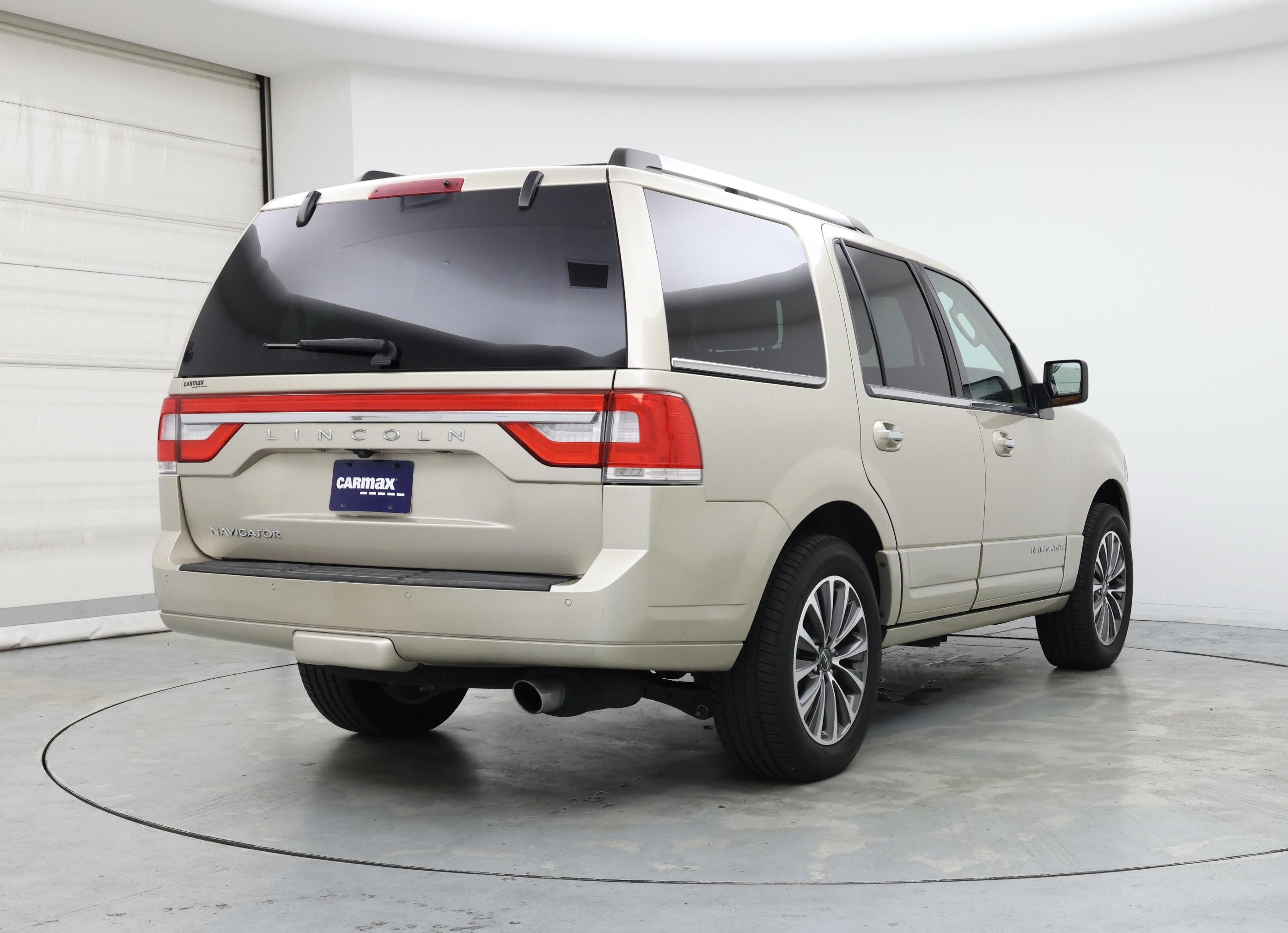 Thumbnail: 2017 Lincoln Navigator - 8